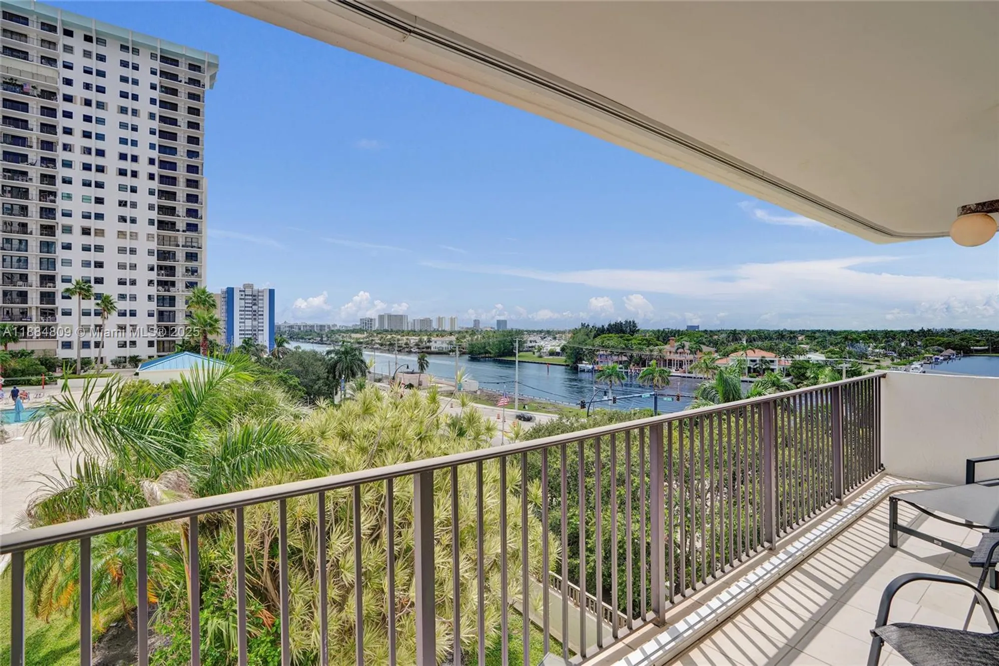 Property Slideshow image 13 of 63 | 1201 s ocean dr 611n, Hollywood, FL, 33019