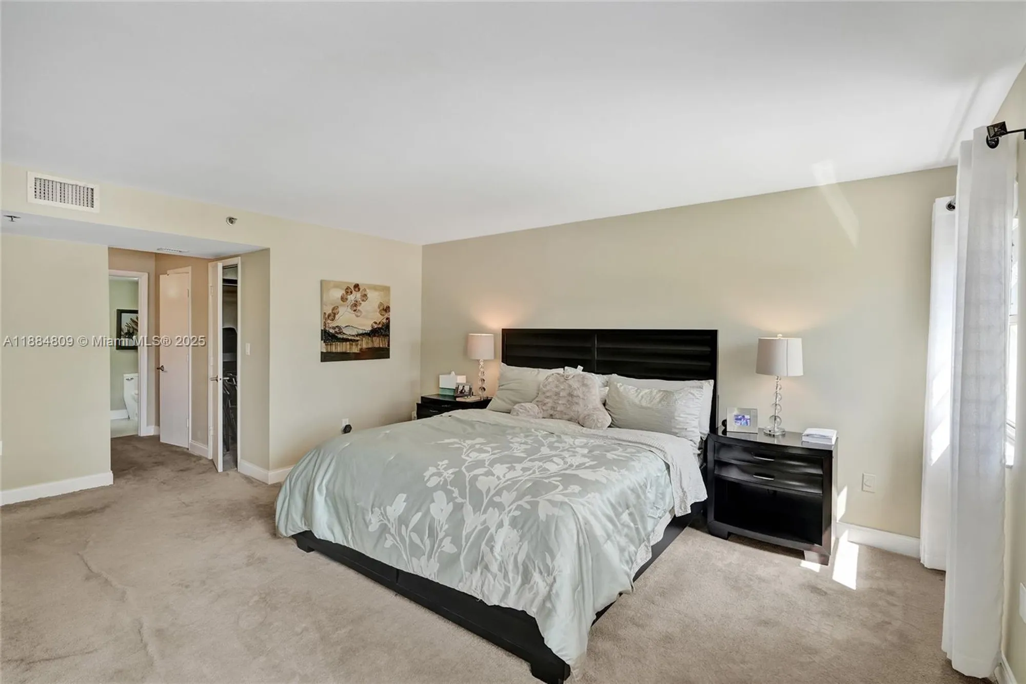 Property Slideshow image 25 of 63 | 1201 s ocean dr 611n, Hollywood, FL, 33019