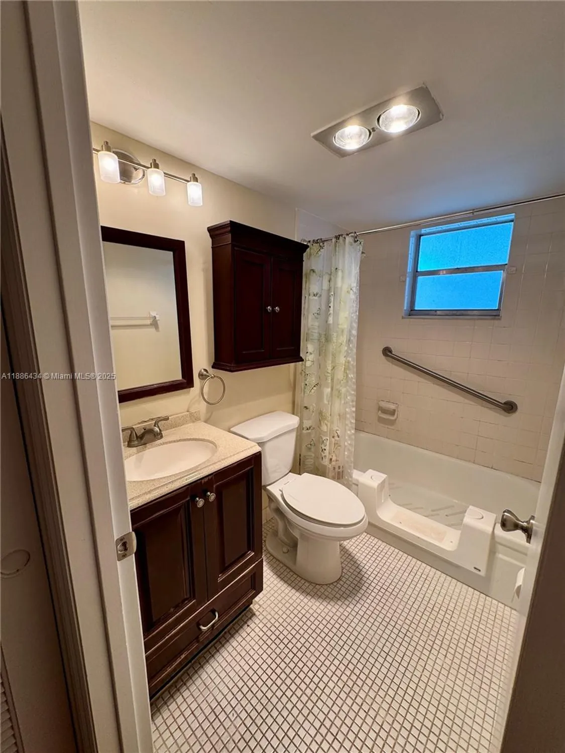 Property Slideshow image 14 of 15 | 9810 marina blvd 1124, Boca Raton, FL, 33428