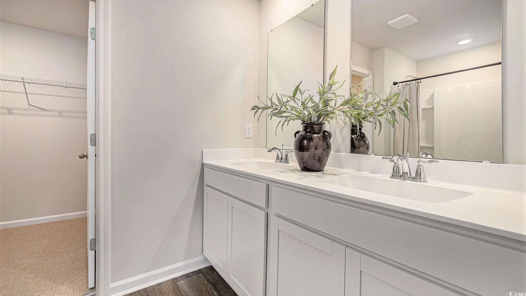 Property Slideshow image 16 of 22 | 214 dagger ct, Myrtle Beach, SC, 29588