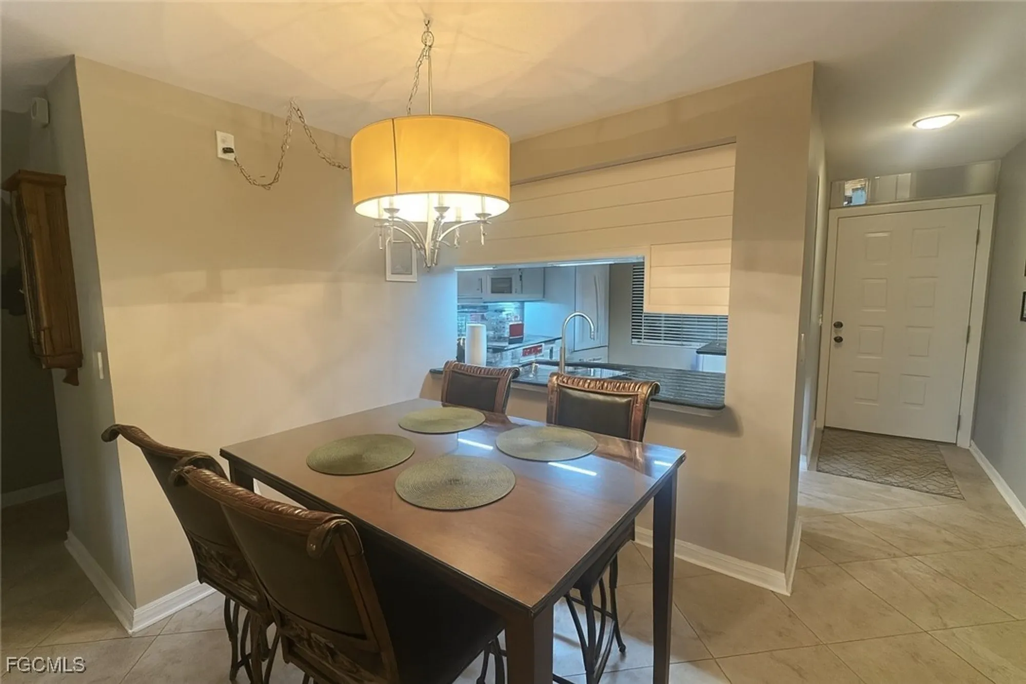 Property Slideshow image 10 of 22 | 11460 caravel cir 5009, Fort Myers, FL, 33908