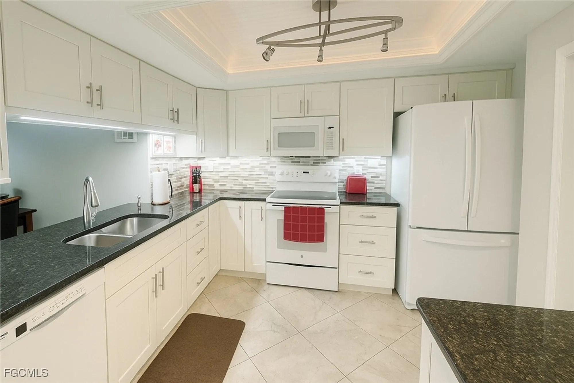 Property Slideshow image 2 of 22 | 11460 caravel cir 5009, Fort Myers, FL, 33908