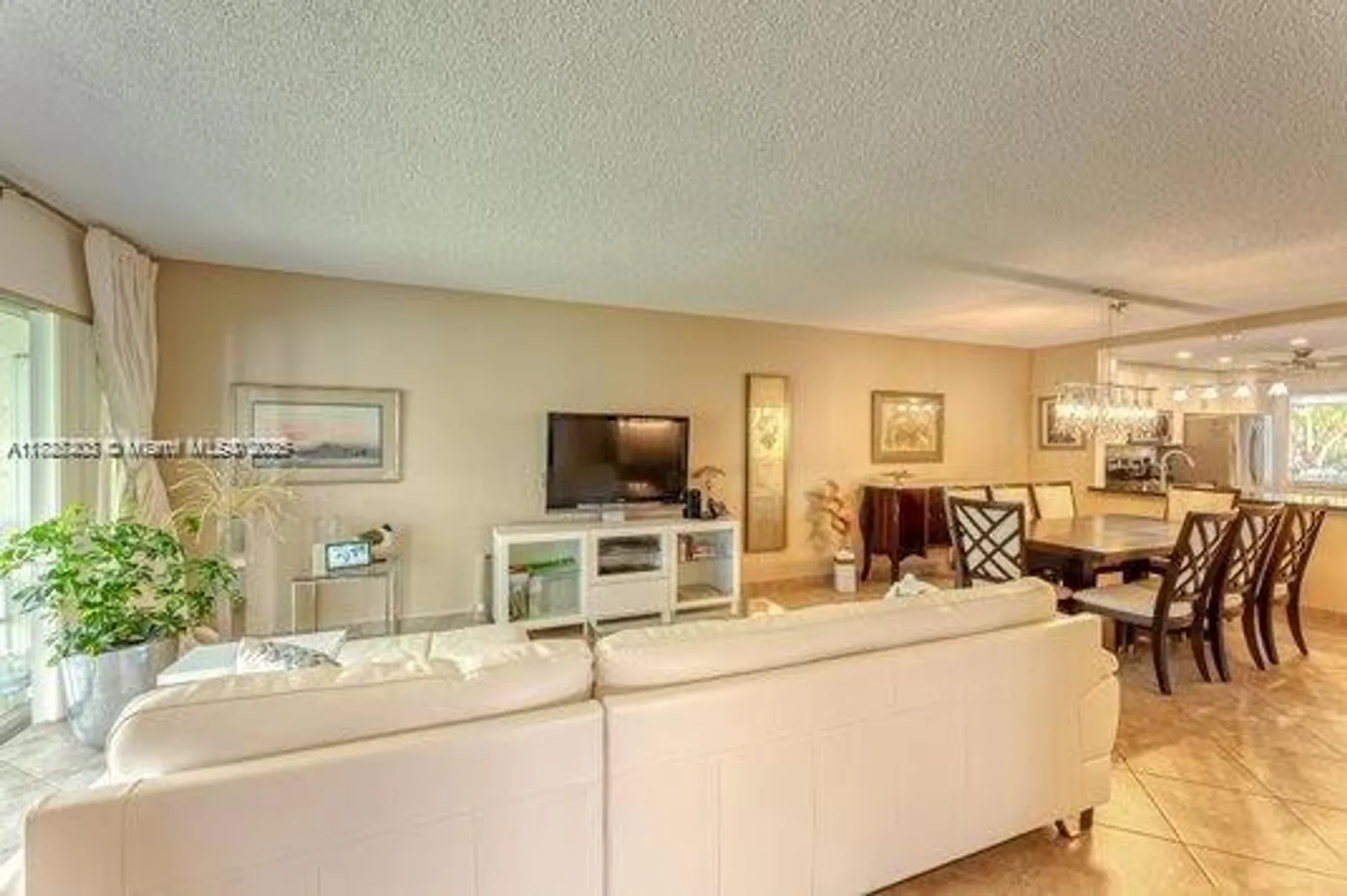 Property Slideshow image 15 of 35 | 3772 inverrary blvd 201, Lauderhill, FL, 33319