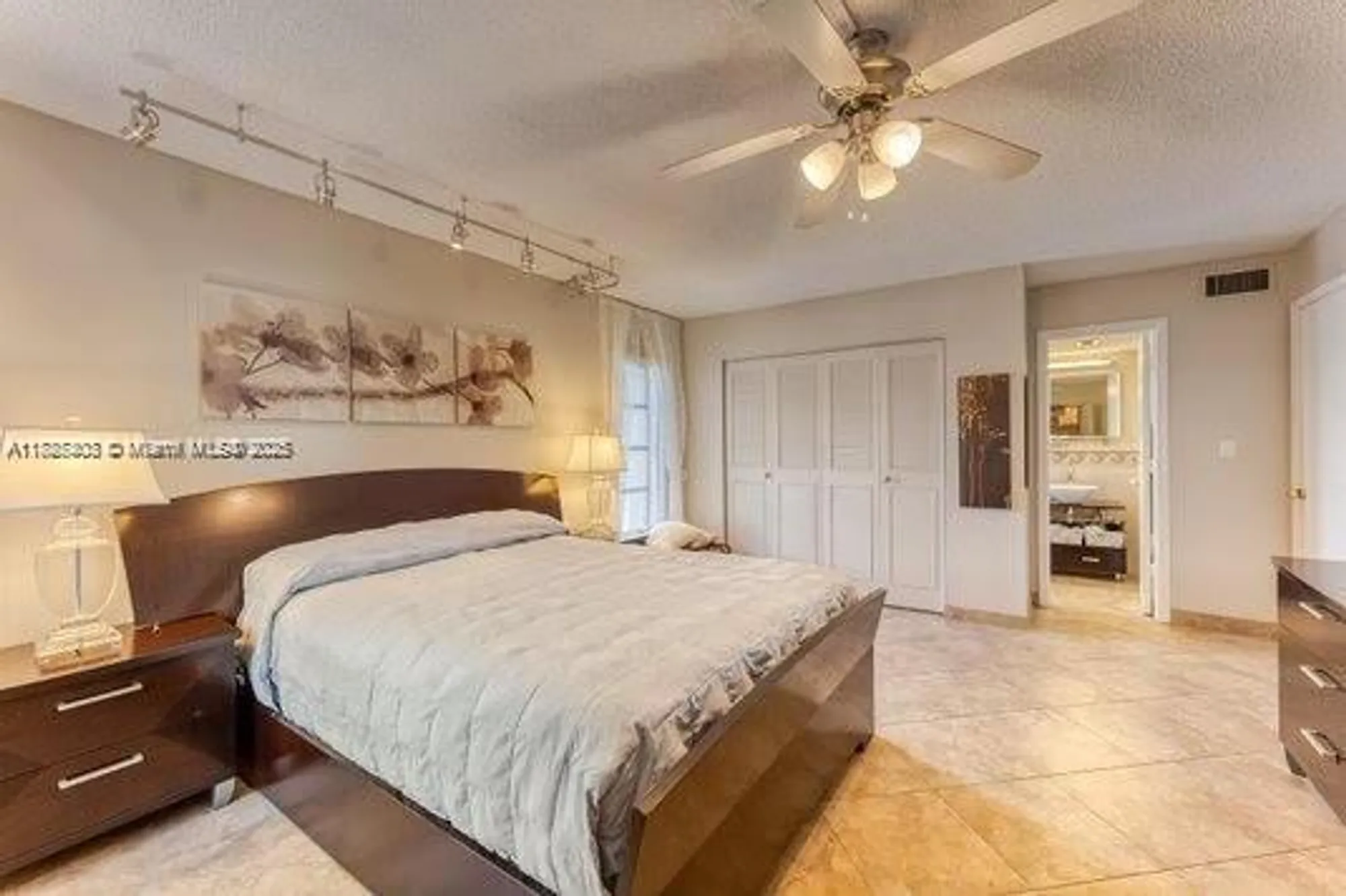 Property Slideshow image 17 of 35 | 3772 inverrary blvd 201, Lauderhill, FL, 33319
