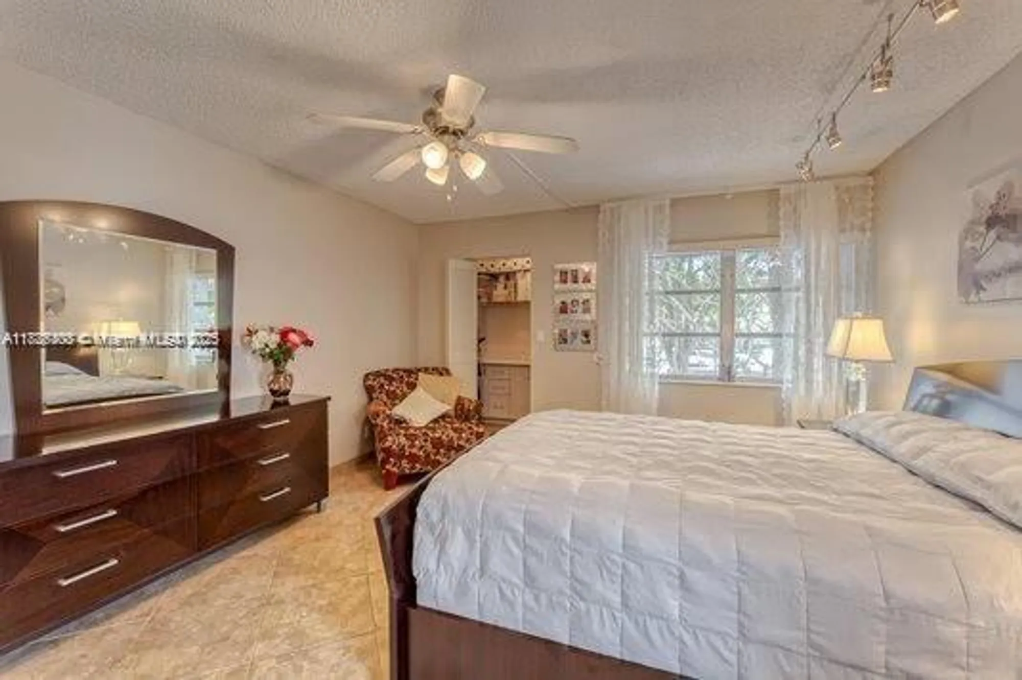 Property Slideshow image 18 of 35 | 3772 inverrary blvd 201, Lauderhill, FL, 33319