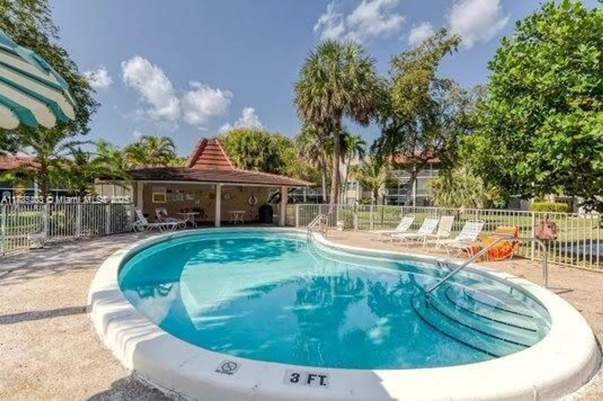 Property Slideshow image 31 of 35 | 3772 inverrary blvd 201, Lauderhill, FL, 33319
