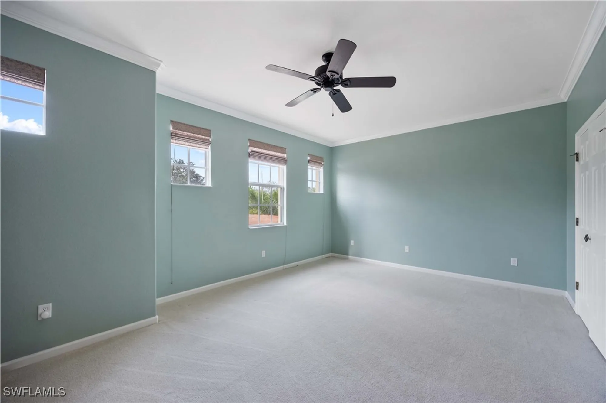 Property Slideshow image 17 of 36 | 6630 alden woods cir 201, Naples, FL, 34113