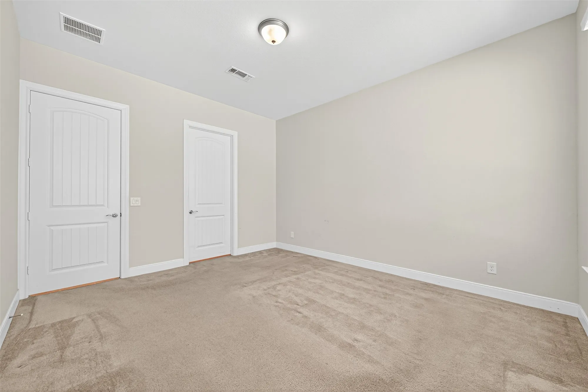 Property Slideshow image 31 of 47 | 242 galloway ct, The Woodlands, TX, 77382