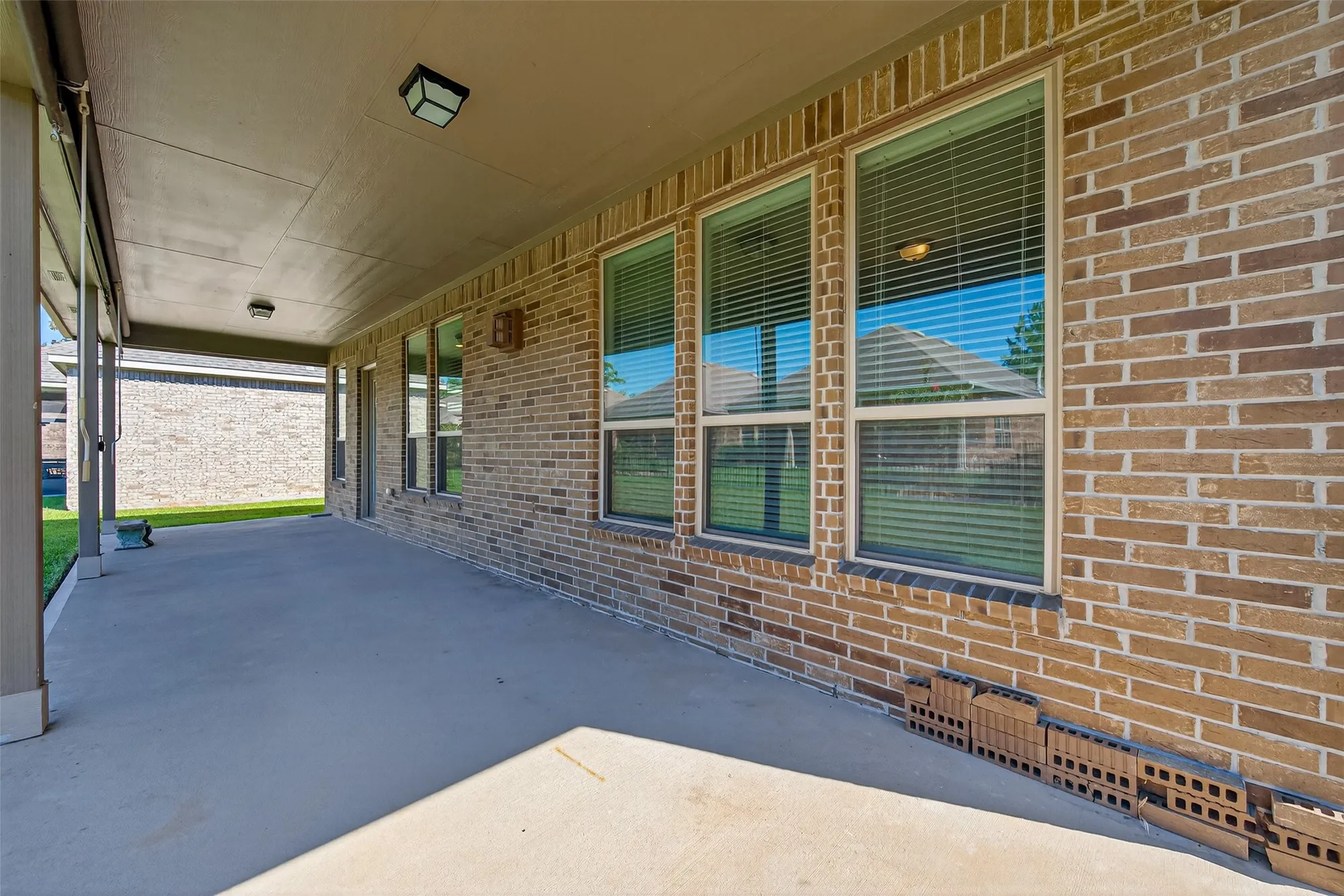 Property Slideshow image 40 of 47 | 242 galloway ct, The Woodlands, TX, 77382