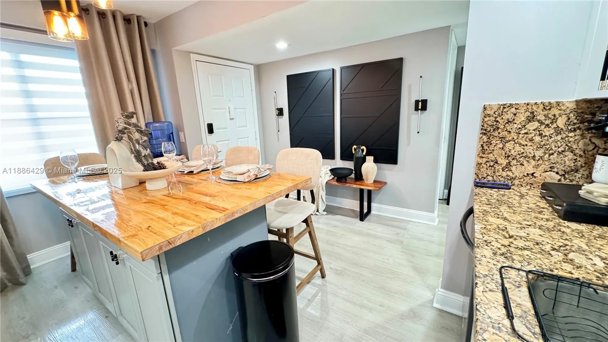 Property Slideshow image 14 of 58 | 300 sw 130th ter 407b, Pembroke Pines, FL, 33027