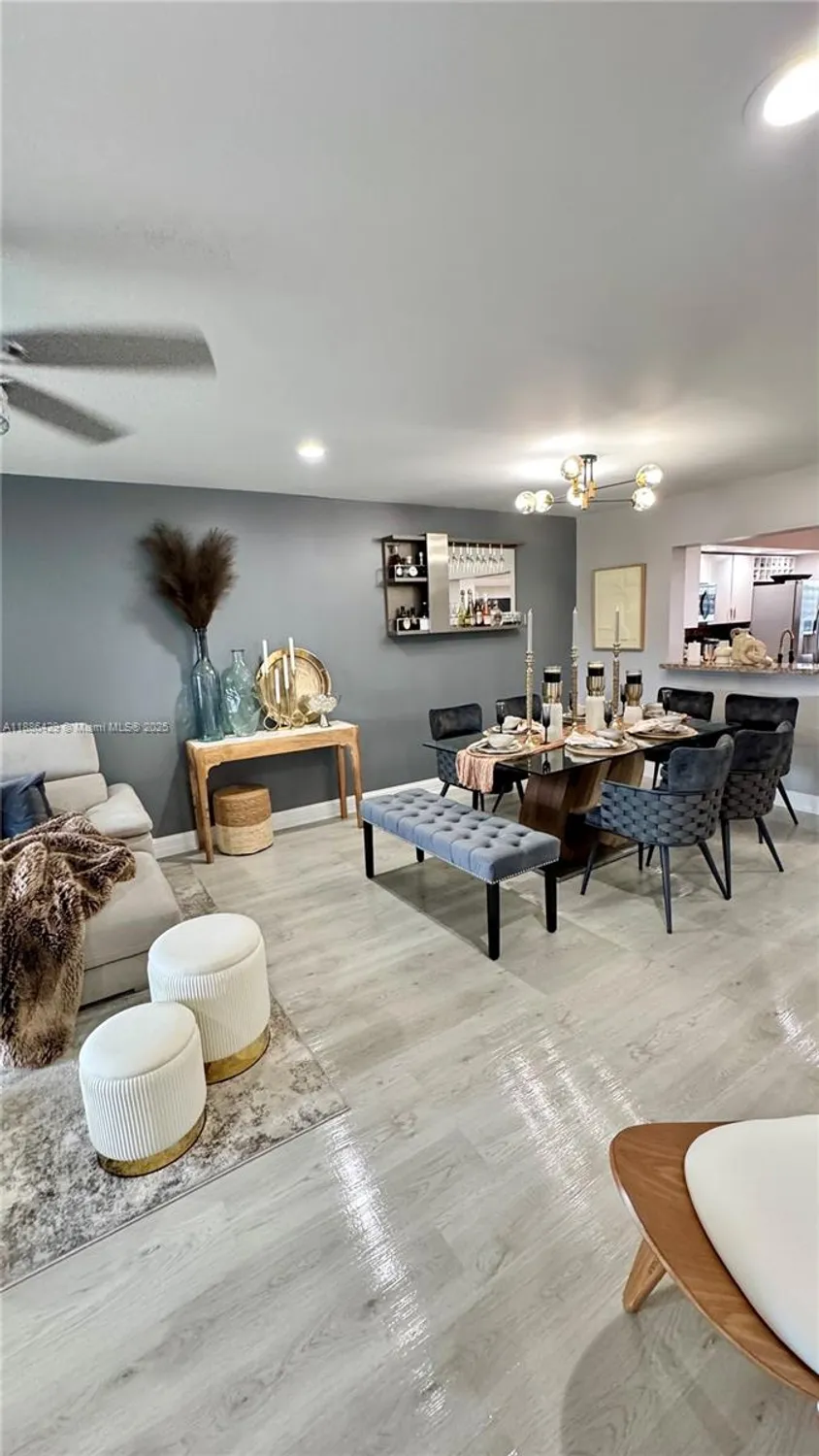 Property Slideshow image 24 of 58 | 300 sw 130th ter 407b, Pembroke Pines, FL, 33027