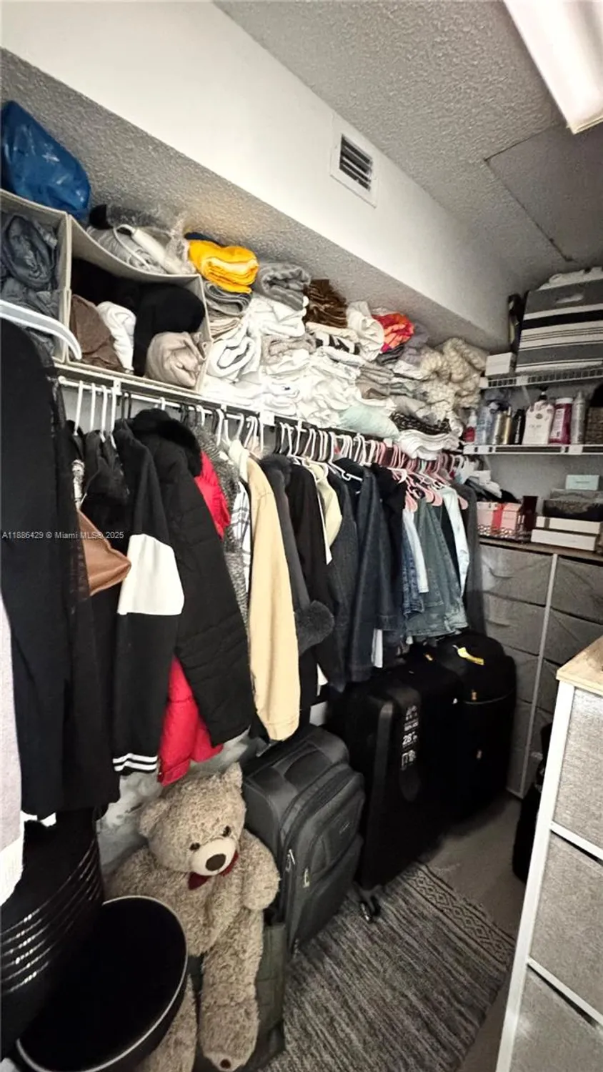 Property Slideshow image 22 of 58 | 300 sw 130th ter 407b, Pembroke Pines, FL, 33027