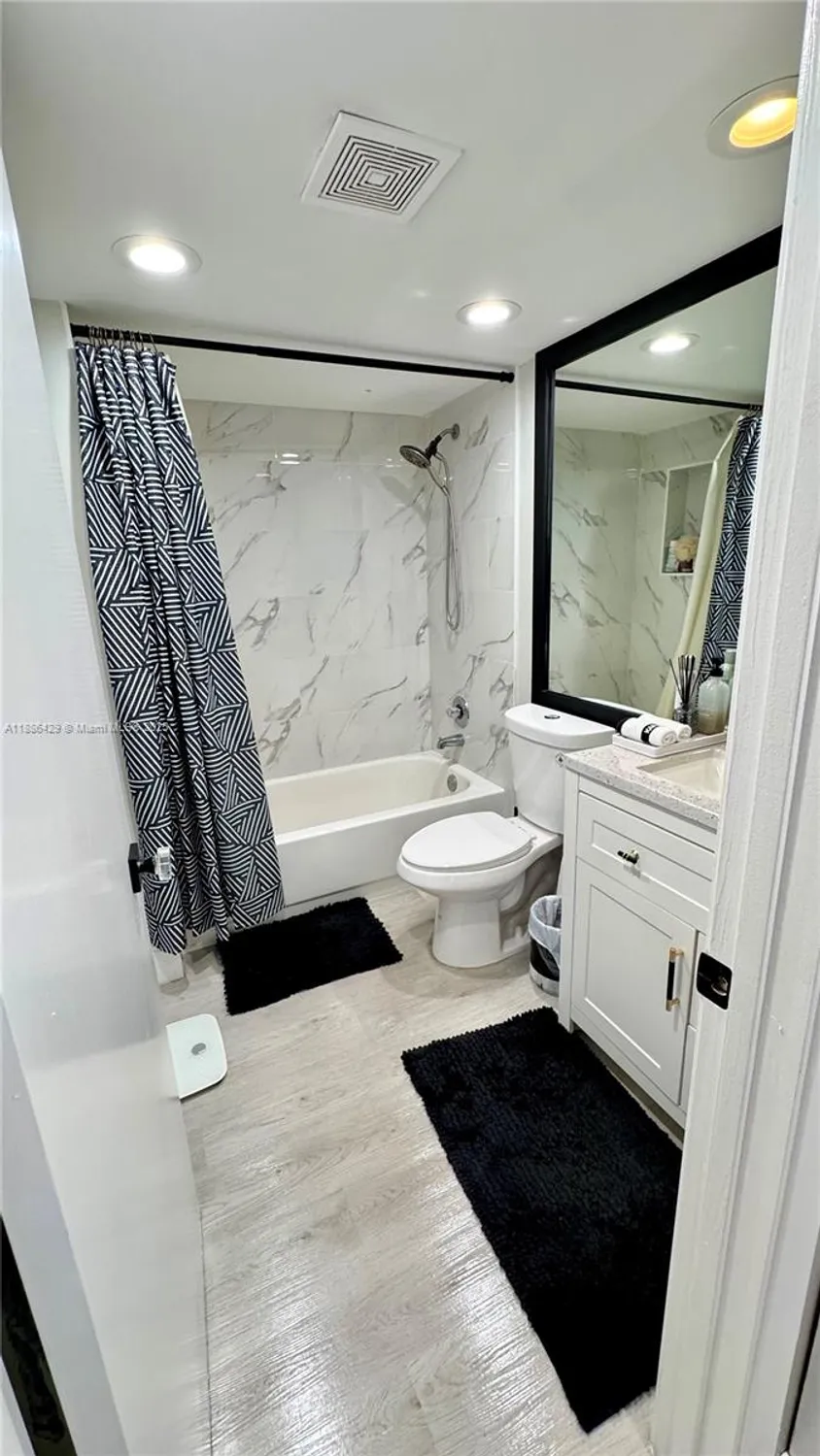 Property Slideshow image 31 of 58 | 300 sw 130th ter 407b, Pembroke Pines, FL, 33027