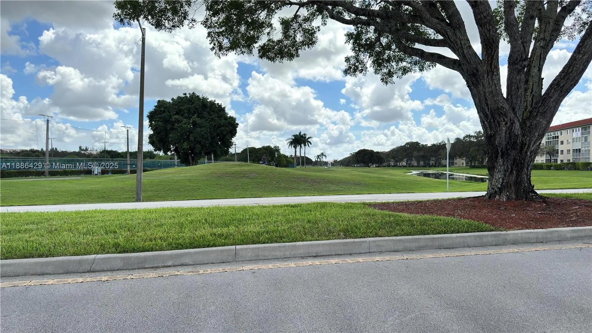 Property Slideshow image 45 of 58 | 300 sw 130th ter 407b, Pembroke Pines, FL, 33027