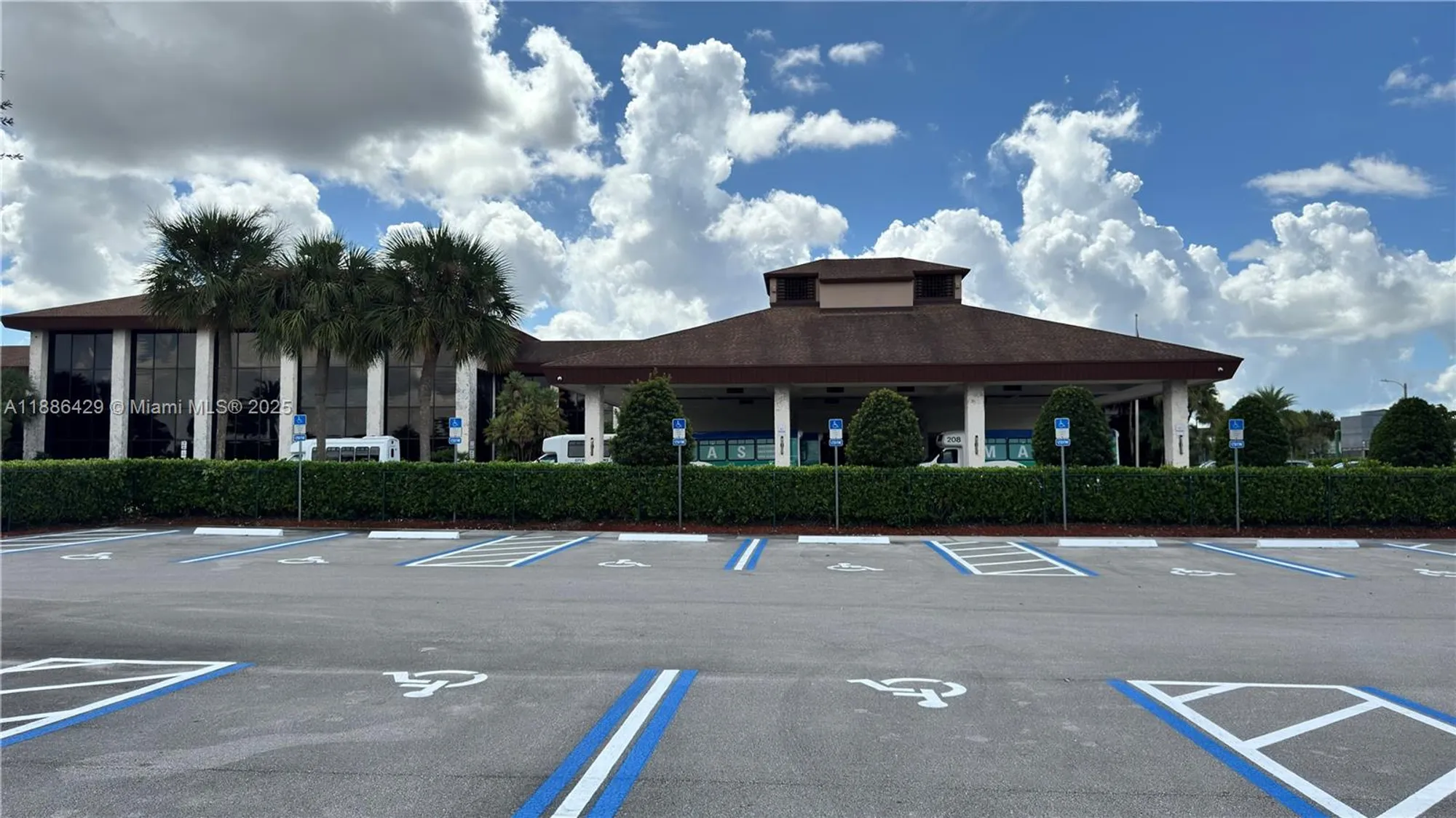 Property Slideshow image 48 of 58 | 300 sw 130th ter 407b, Pembroke Pines, FL, 33027