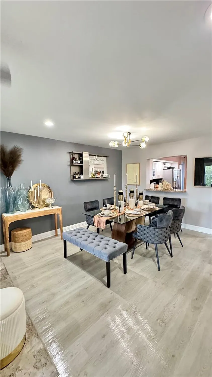 Property Slideshow image 4 of 58 | 300 sw 130th ter 407b, Pembroke Pines, FL, 33027