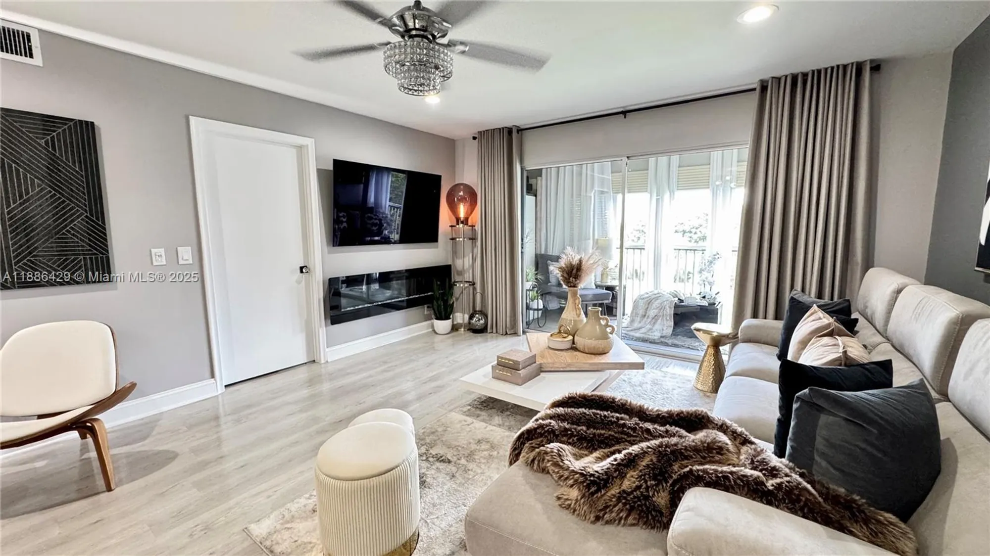 Property Slideshow image 6 of 58 | 300 sw 130th ter 407b, Pembroke Pines, FL, 33027