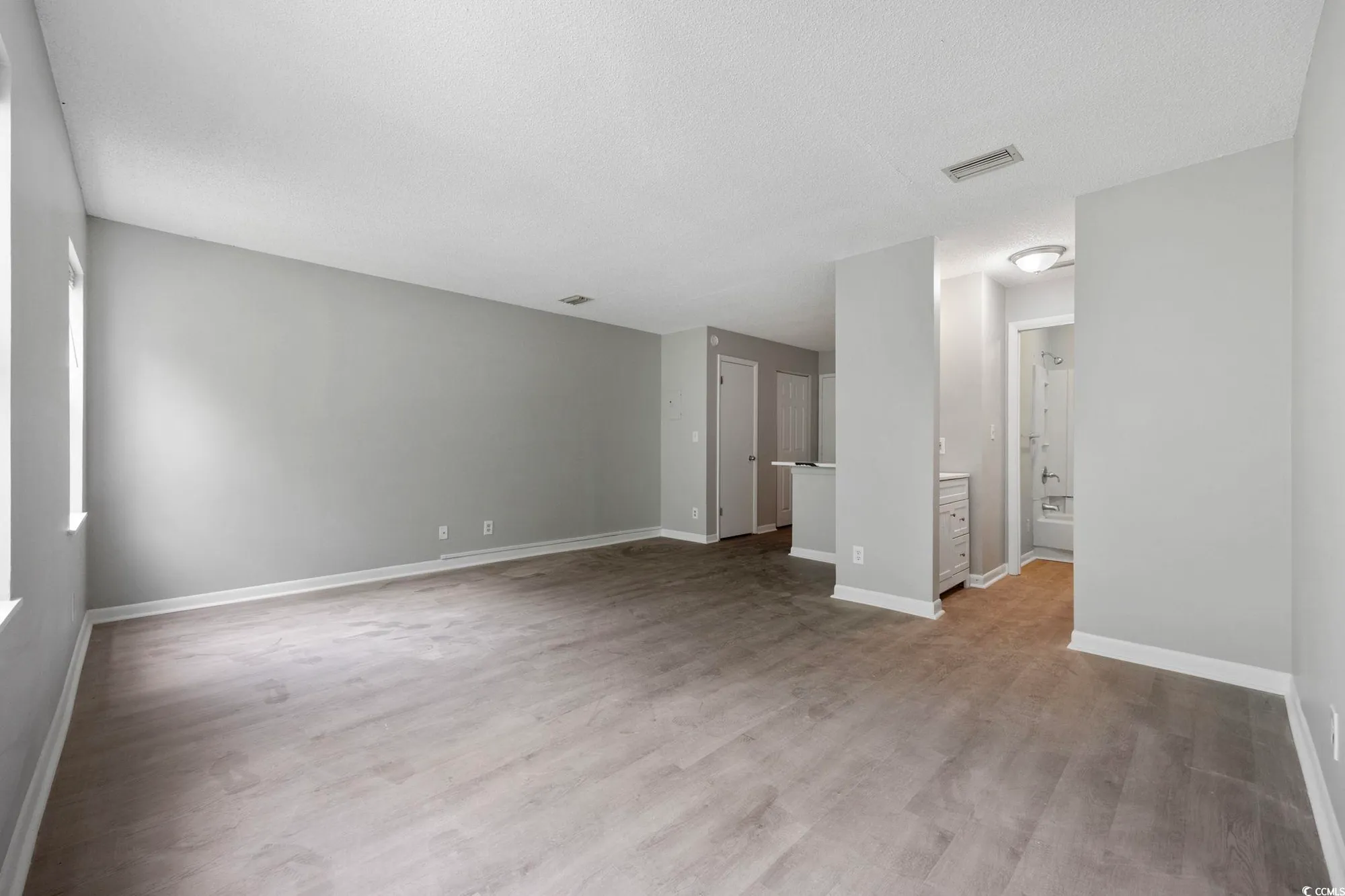 Property Slideshow image 12 of 33 | 6840 blue heron blvd 206, Myrtle Beach, SC, 29588