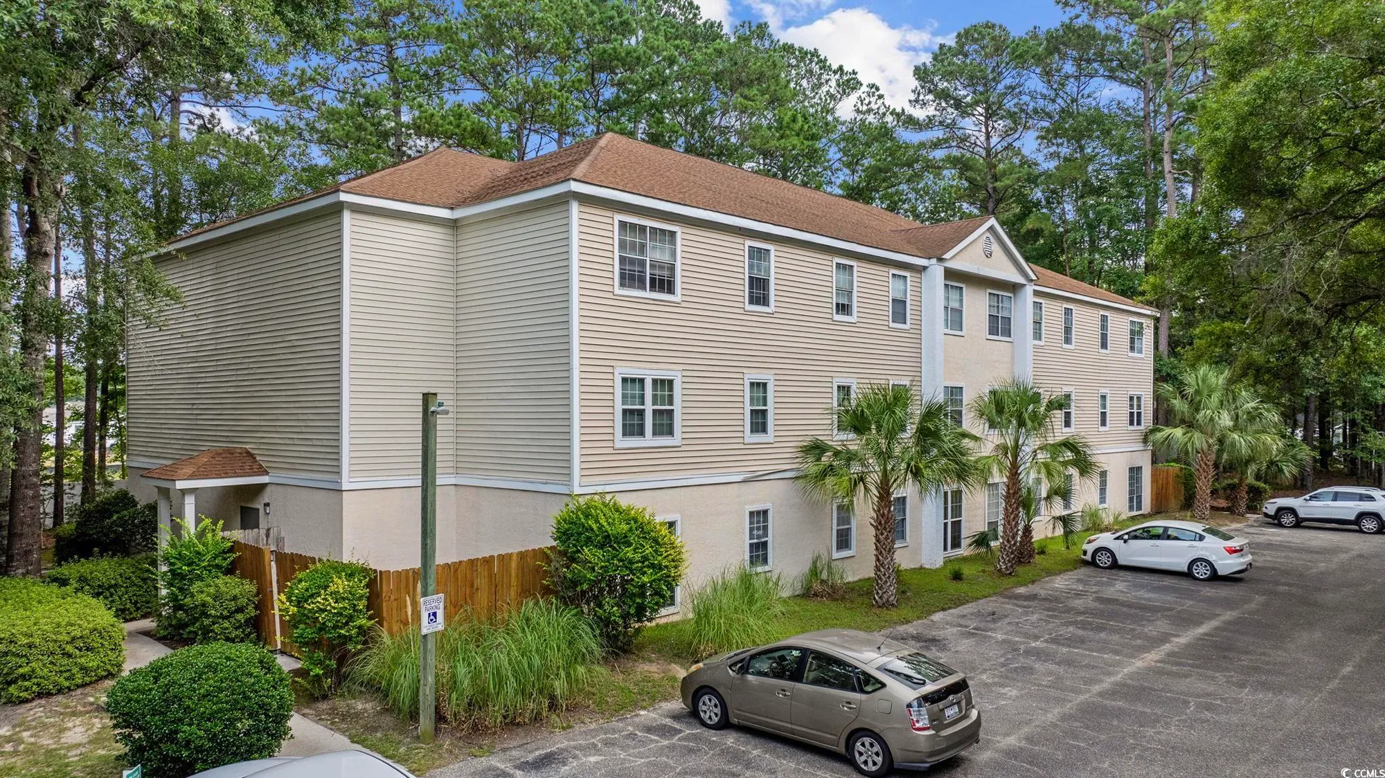 Property Slideshow image 4 of 33 | 6840 blue heron blvd 206, Myrtle Beach, SC, 29588