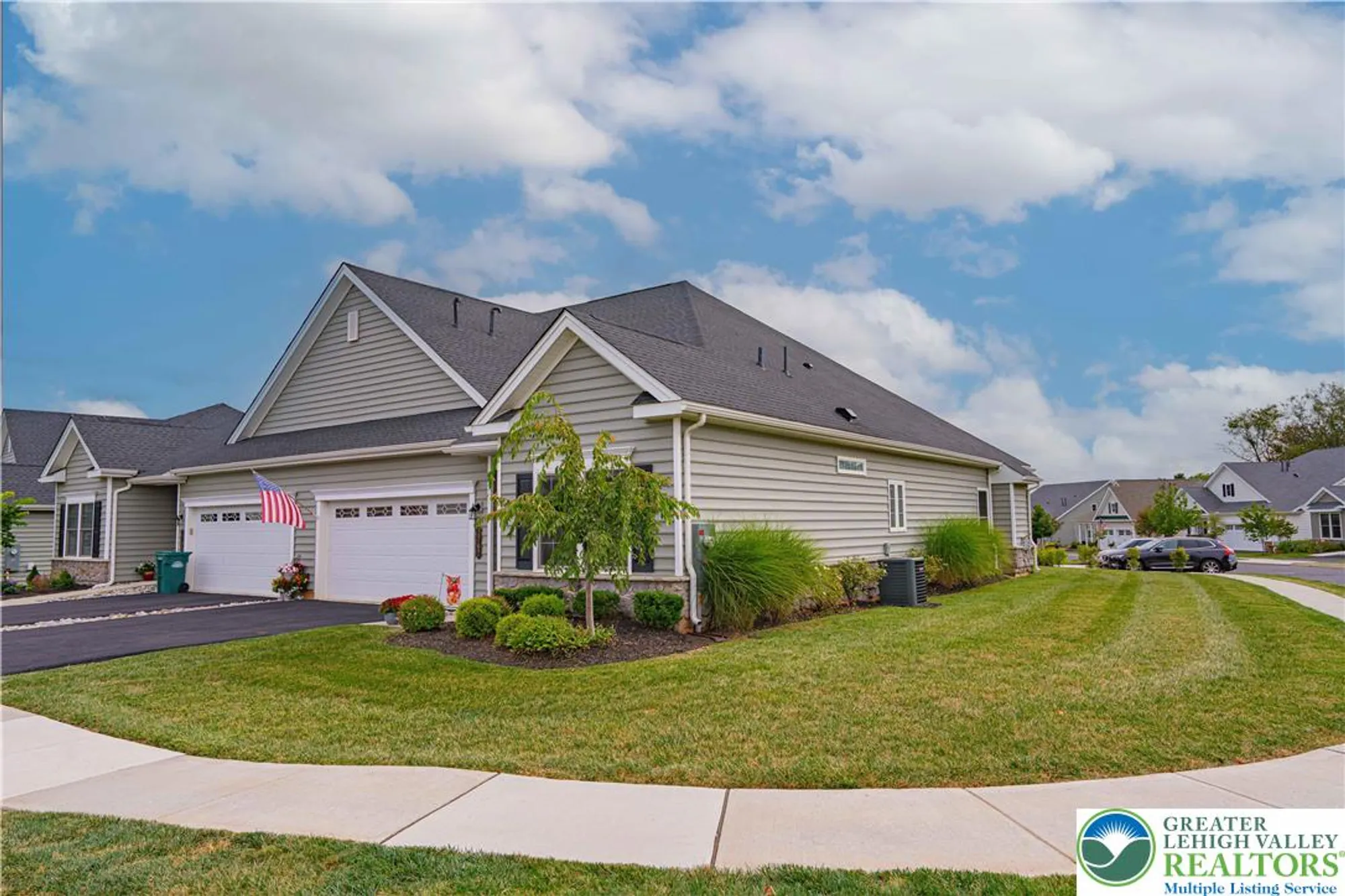 Property Slideshow image 2 of 60 | 3767 founders xing, Easton, PA, 18045