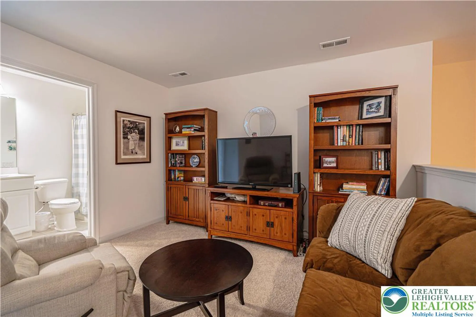 Property Slideshow image 33 of 60 | 3767 founders xing, Easton, PA, 18045