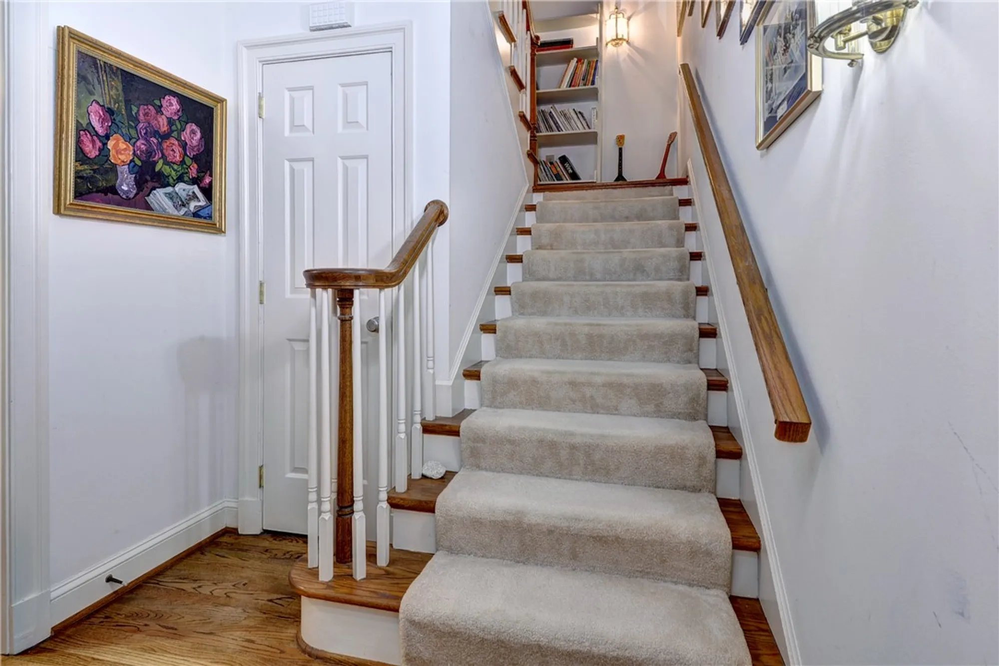 Property Slideshow image 22 of 36 | 102 alwoodley, Williamsburg, VA, 23188