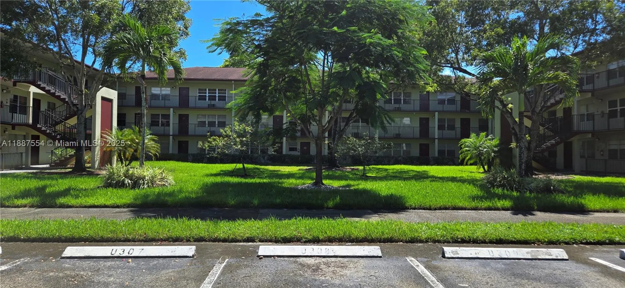 Property Slideshow image 15 of 15 | 13500 sw 1st st 302u, Pembroke Pines, FL, 33027