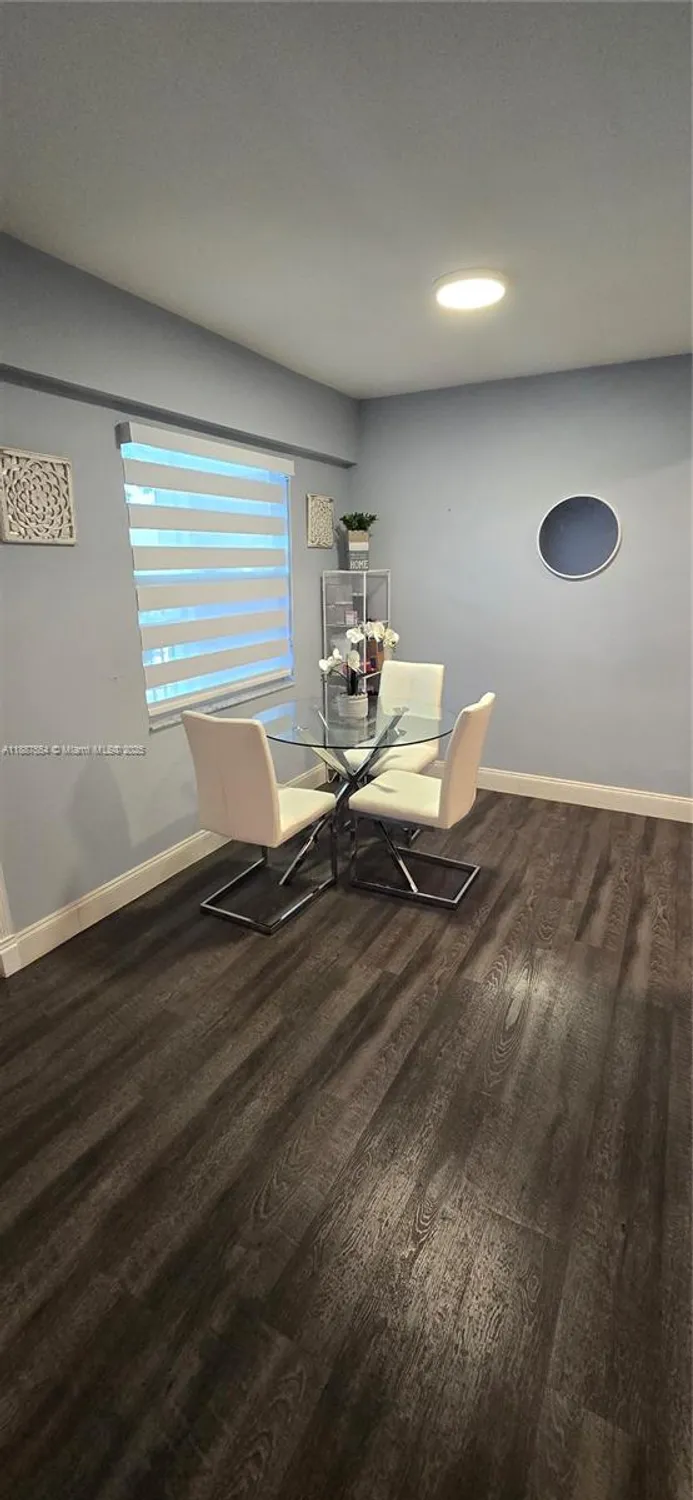 Property Slideshow image 4 of 15 | 13500 sw 1st st 302u, Pembroke Pines, FL, 33027