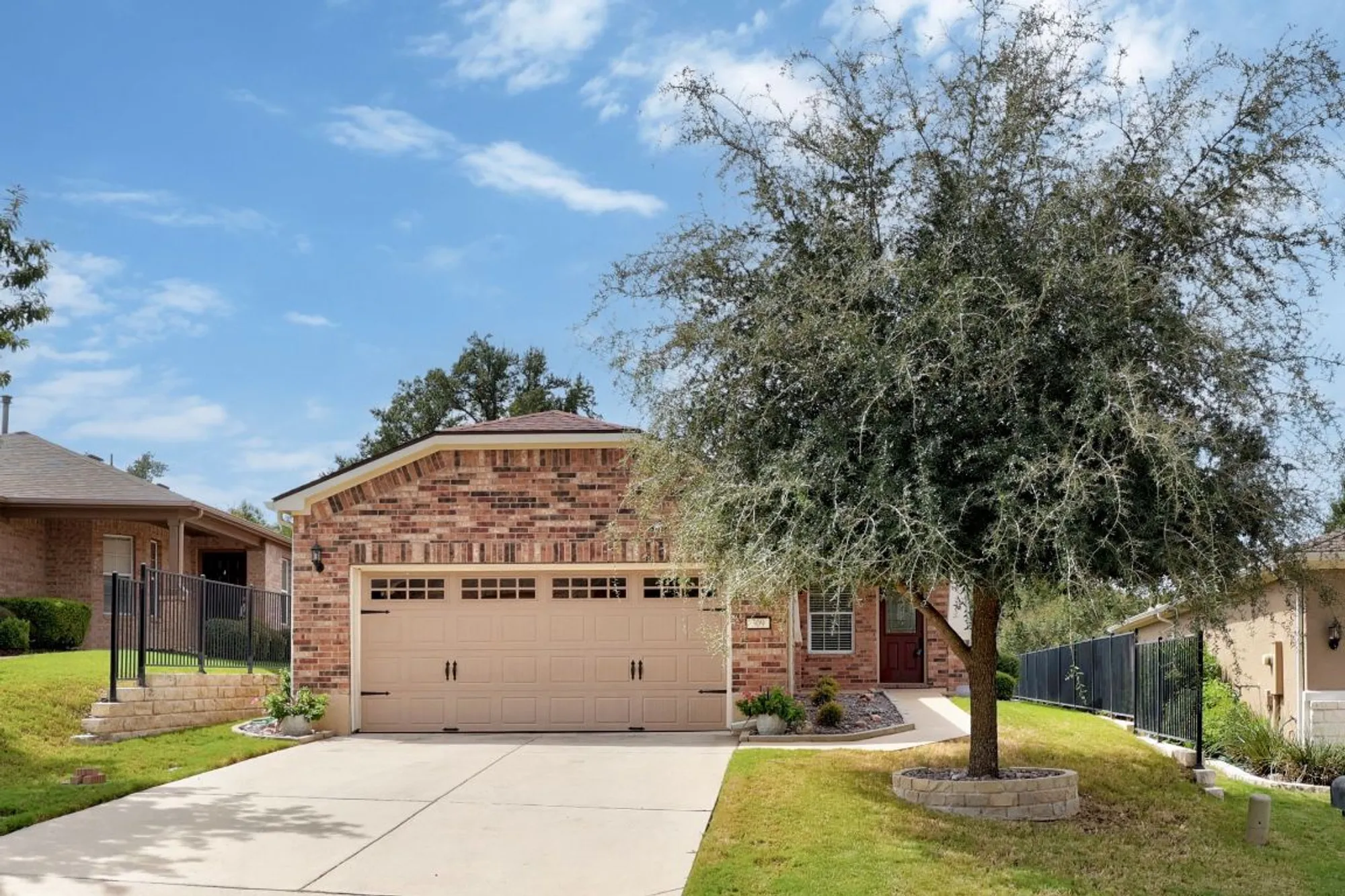 Property Slideshow image 2 of 28 | 309 kickapoo creek ln, Georgetown, TX, 78633