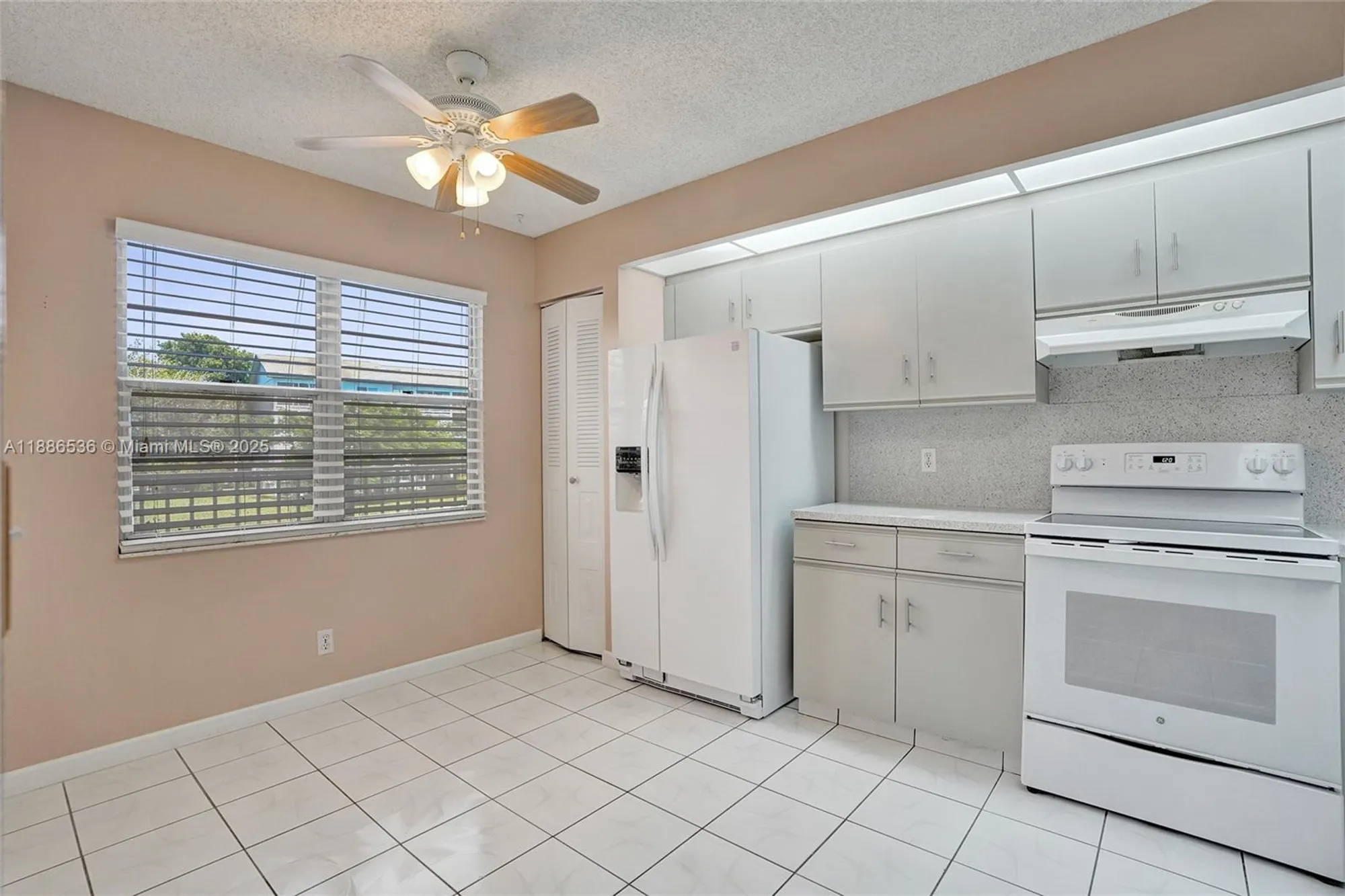 Property Slideshow image 16 of 43 | 12500 sw 6th st 203n, Pembroke Pines, FL, 33027