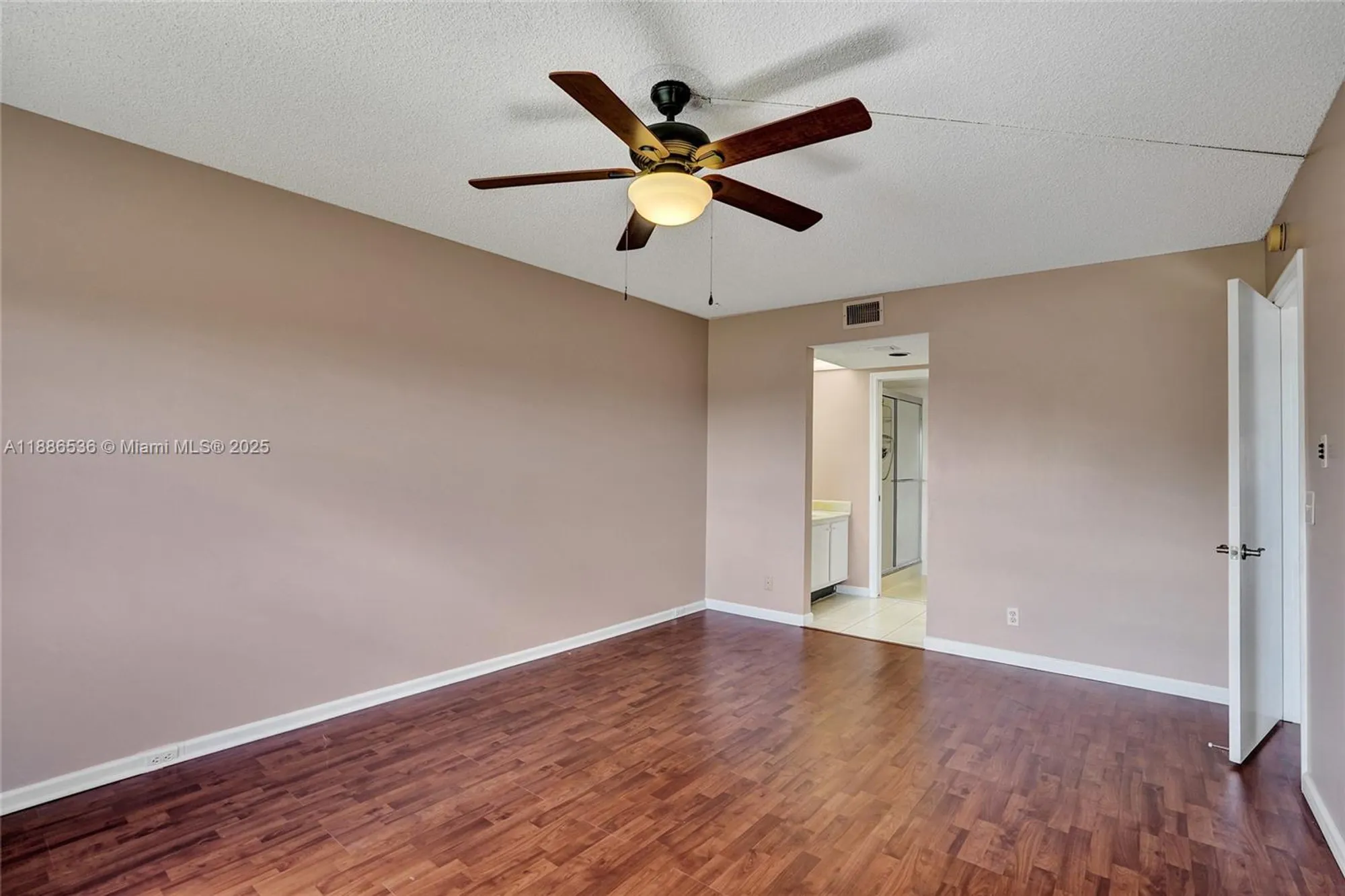 Property Slideshow image 11 of 43 | 12500 sw 6th st 203n, Pembroke Pines, FL, 33027