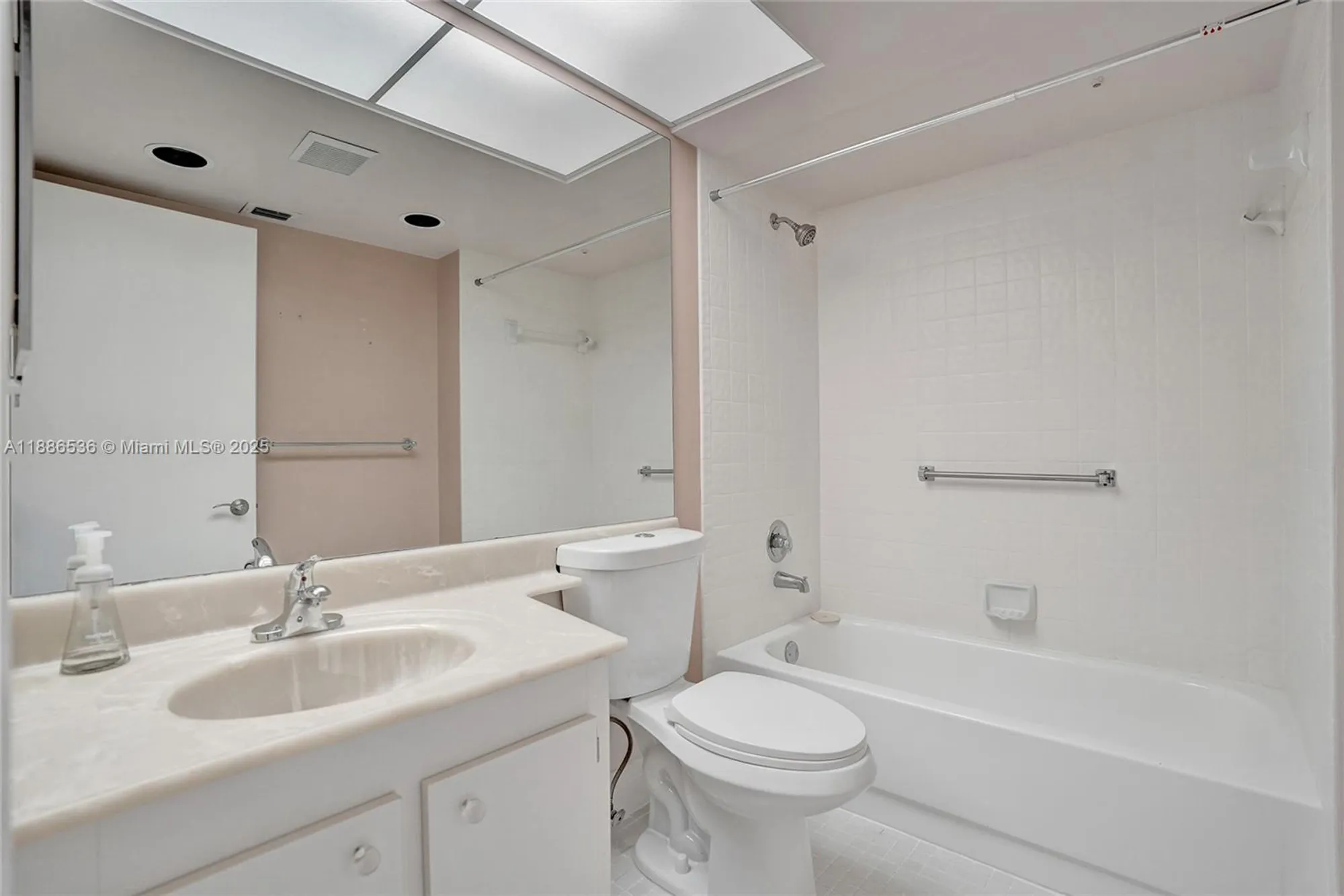 Property Slideshow image 21 of 43 | 12500 sw 6th st 203n, Pembroke Pines, FL, 33027