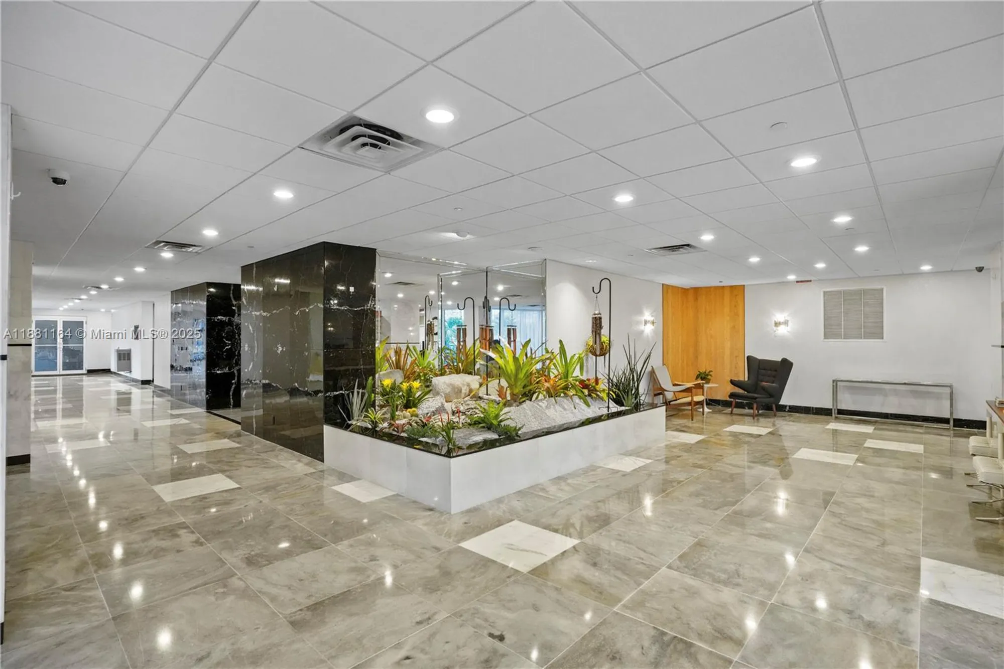 Property Slideshow image 18 of 21 | 3333 ne 34th st apt 711, Fort Lauderdale, FL, 33308