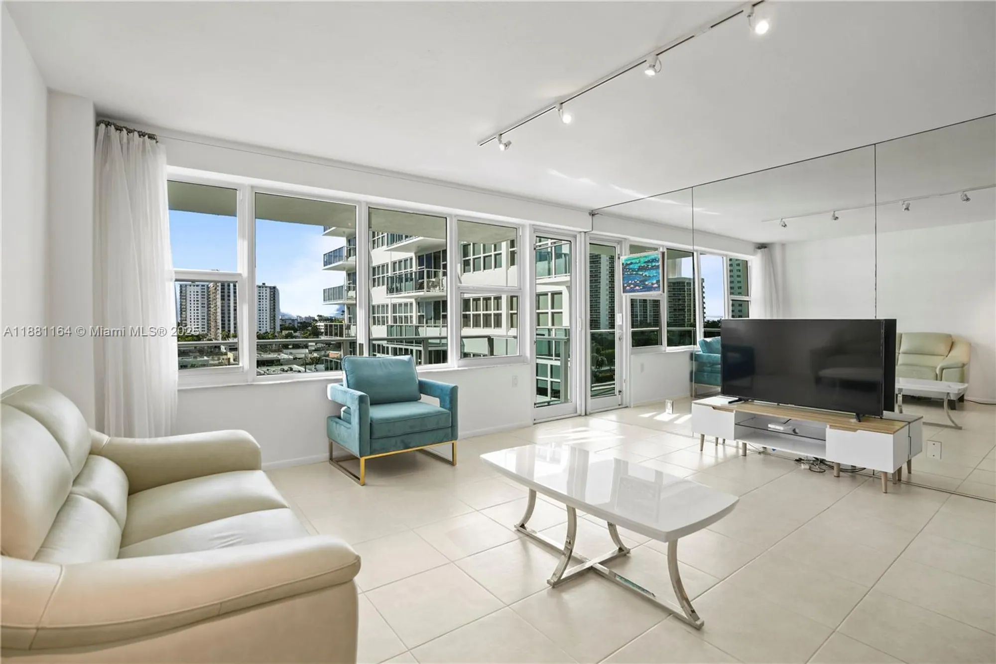 Property Slideshow image 3 of 21 | 3333 ne 34th st apt 711, Fort Lauderdale, FL, 33308