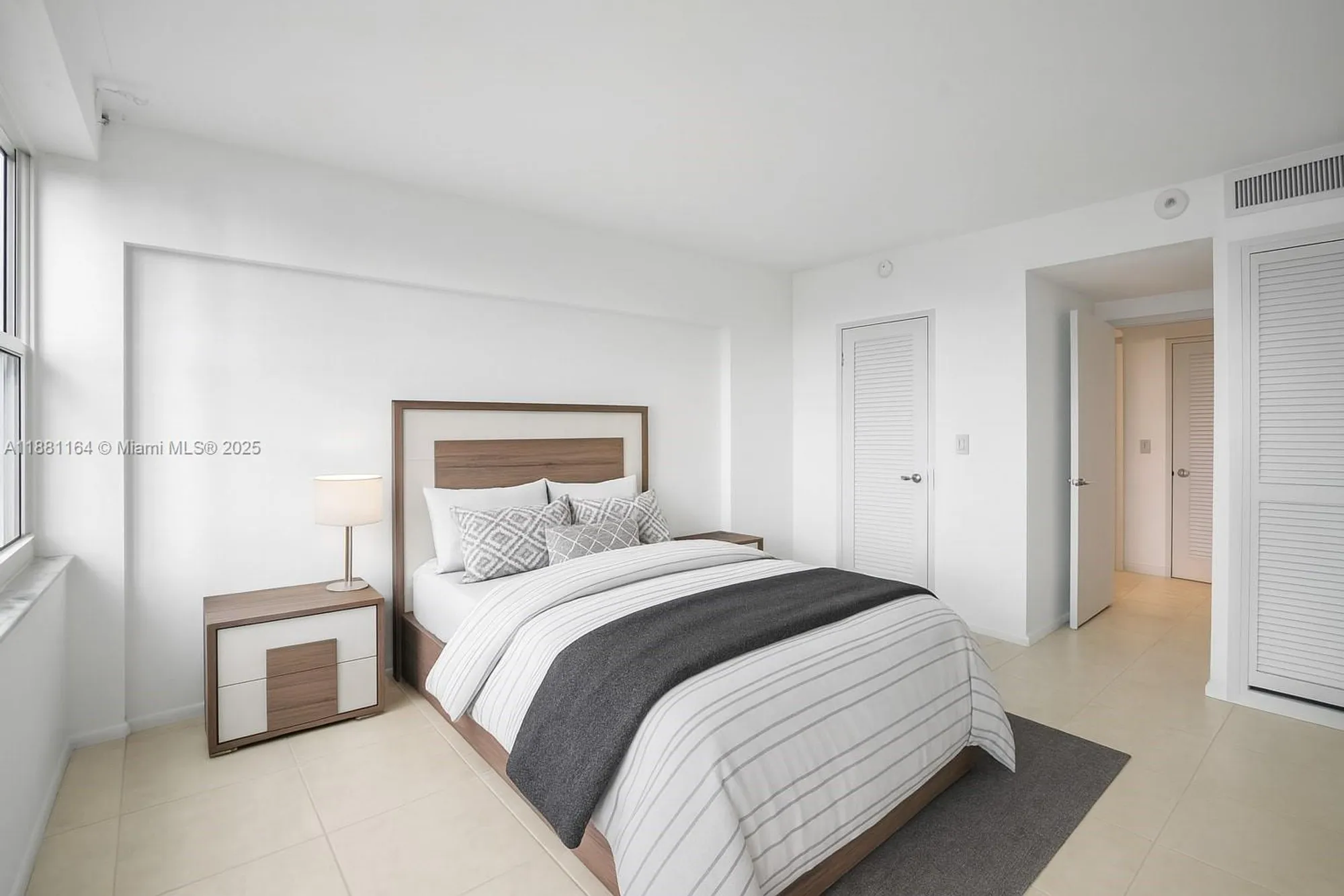 Property Slideshow image 9 of 21 | 3333 ne 34th st apt 711, Fort Lauderdale, FL, 33308