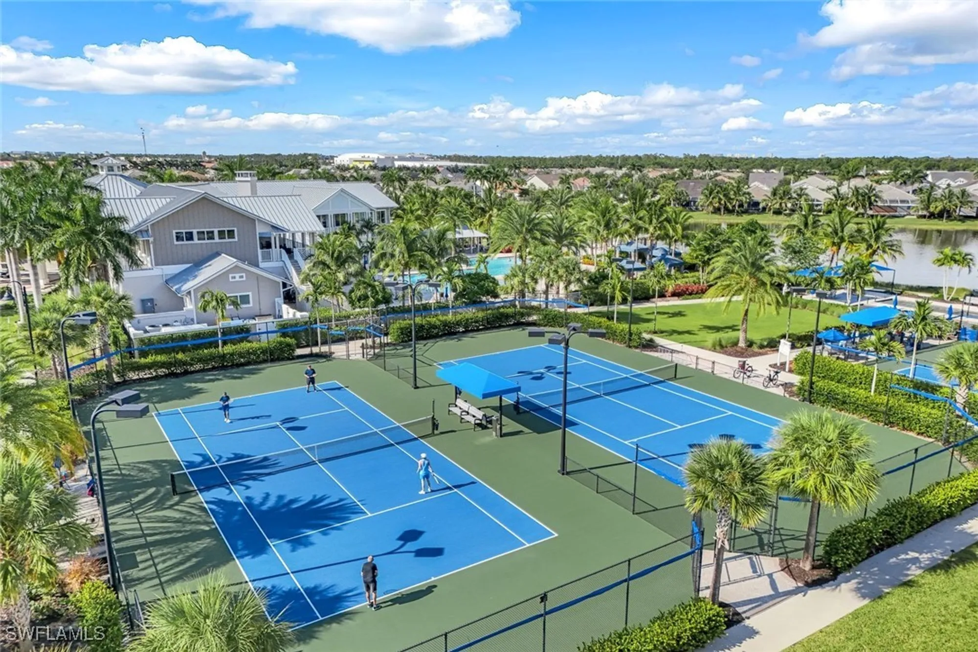 Property Slideshow image 6 of 37 | 20031 siesta key ct, Estero, FL, 33928