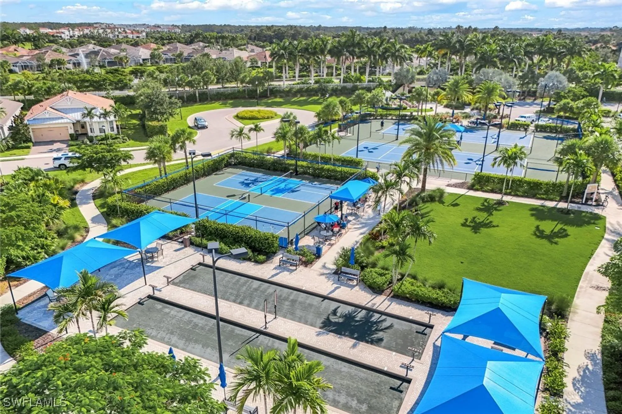 Property Slideshow image 7 of 37 | 20031 siesta key ct, Estero, FL, 33928