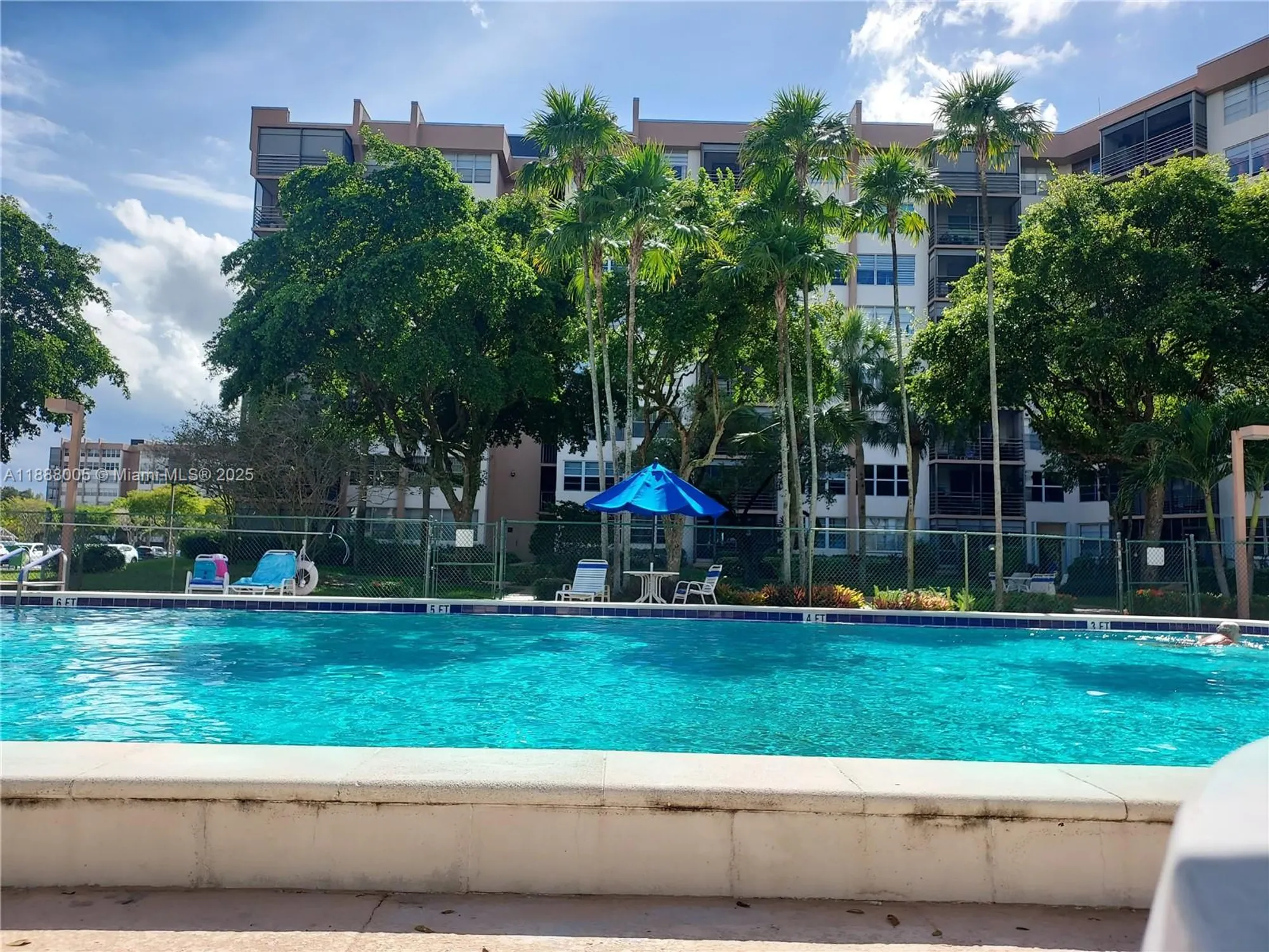 Property Slideshow image 14 of 41 | 1400 saint charles pl 623, Pembroke Pines, FL, 33026