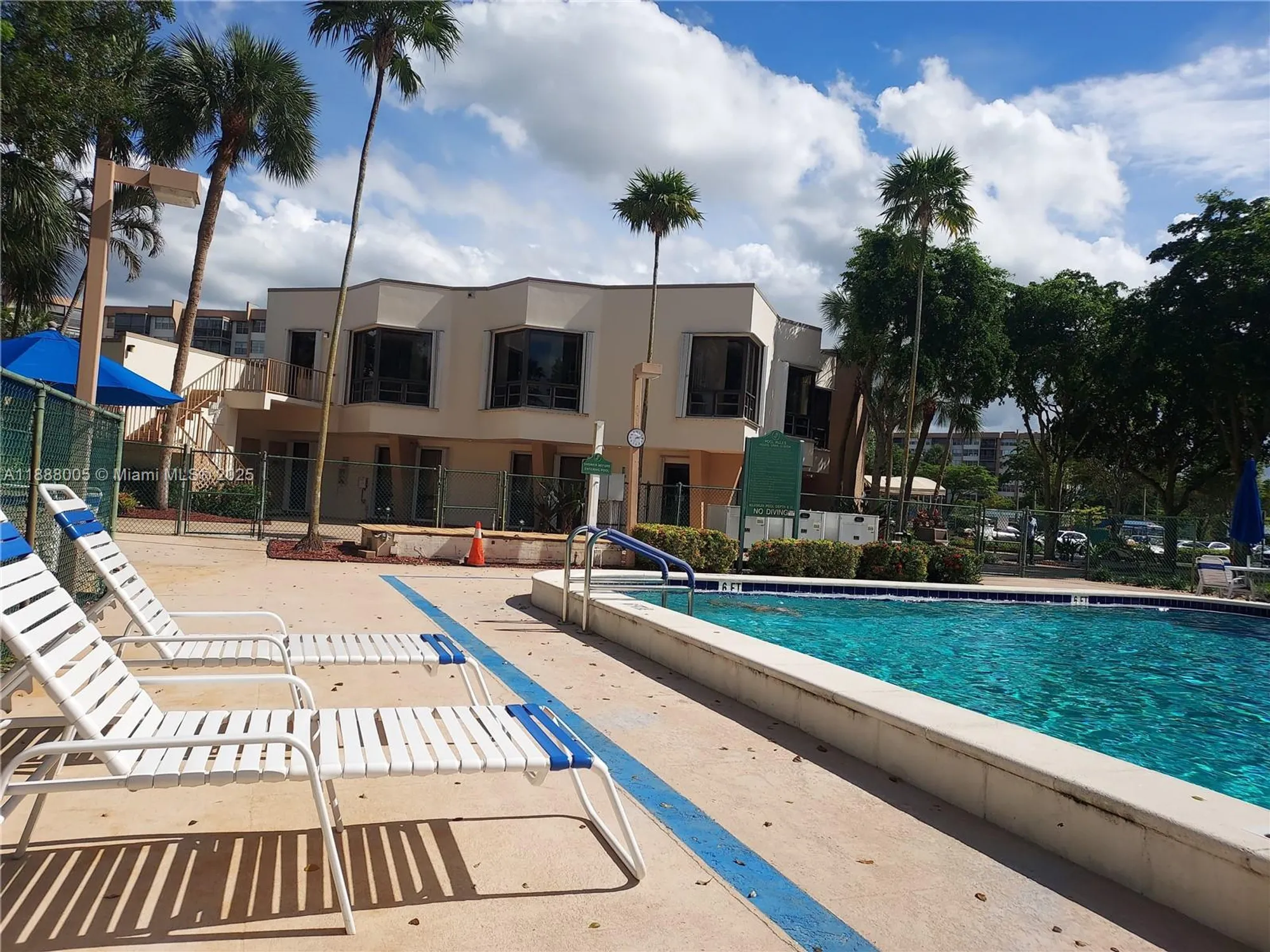 Property Slideshow image 13 of 41 | 1400 saint charles pl 623, Pembroke Pines, FL, 33026