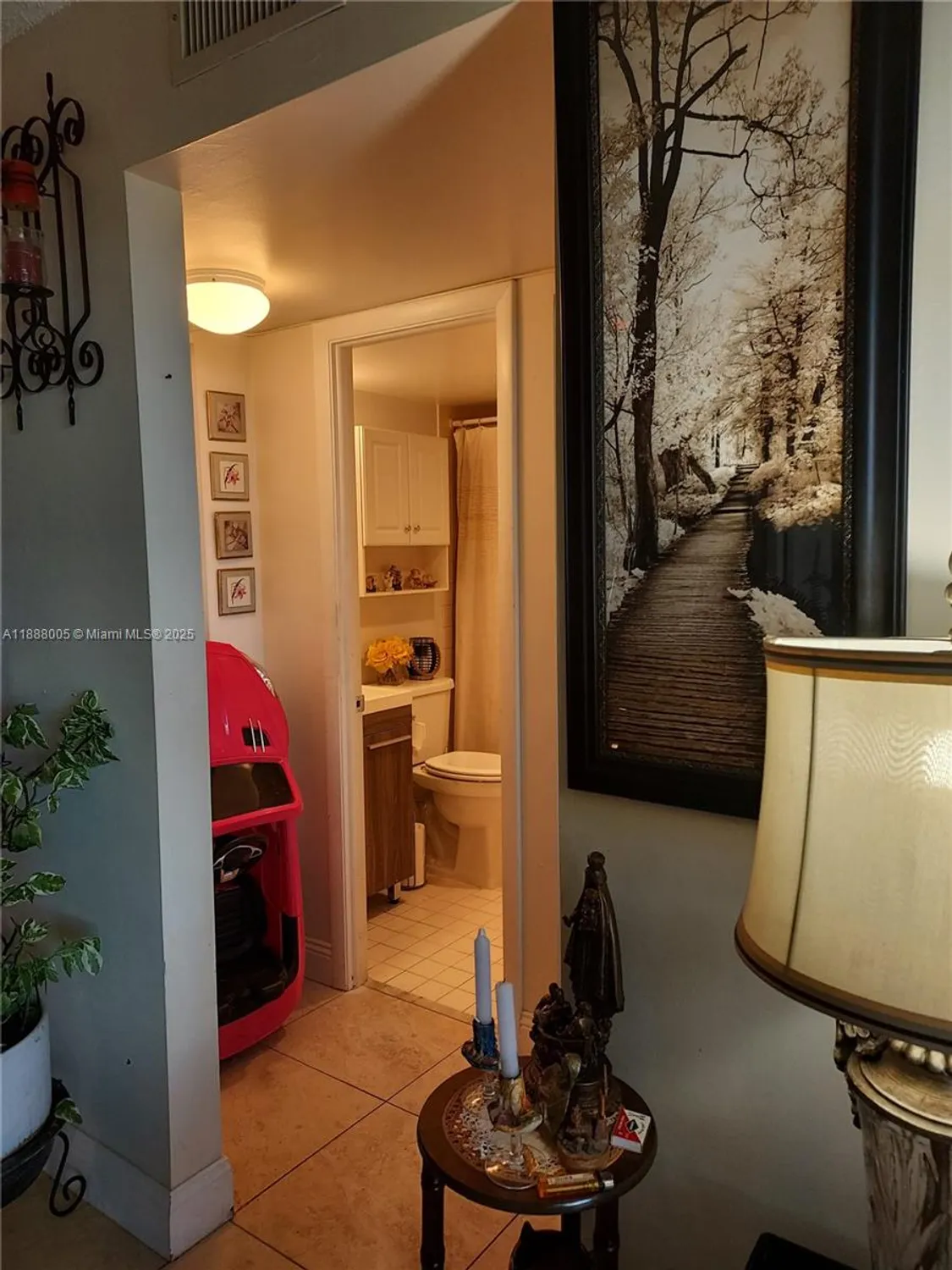 Property Slideshow image 31 of 41 | 1400 saint charles pl 623, Pembroke Pines, FL, 33026