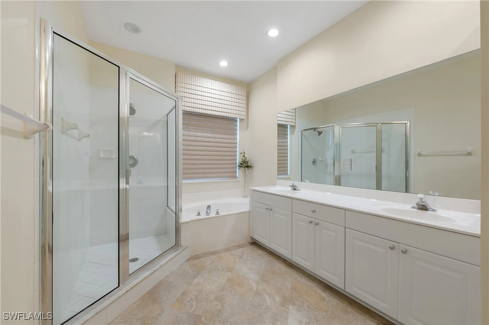 Property Slideshow image 17 of 38 | 25160 sandpiper greens ct 202, Bonita Springs, FL, 34134