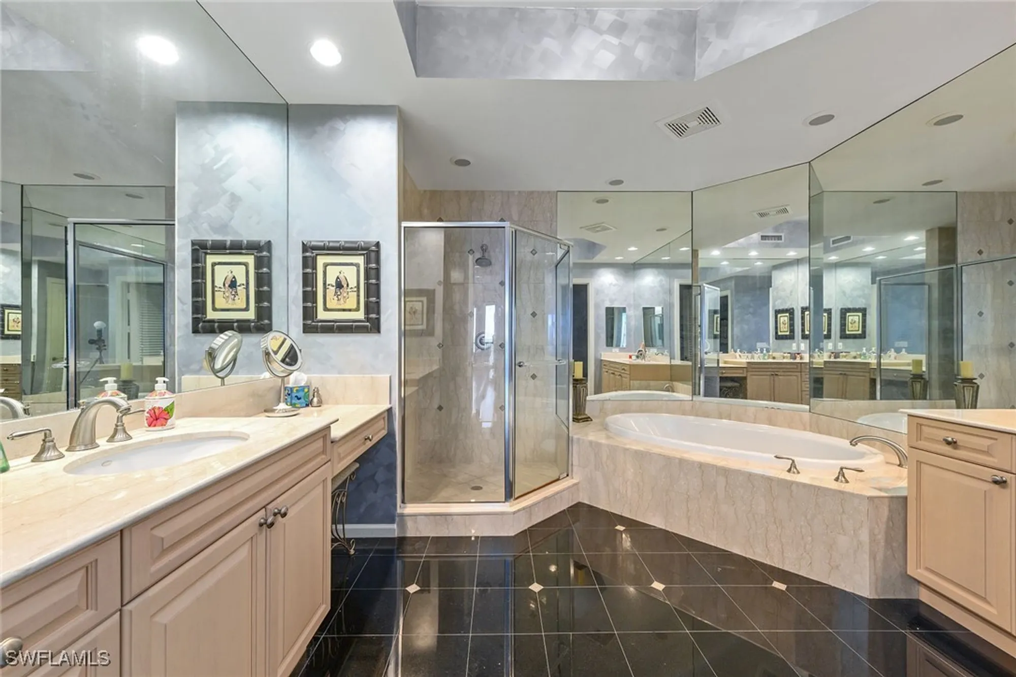 Property Slideshow image 13 of 28 | 8787 bay colony dr 1805, Naples, FL, 34108