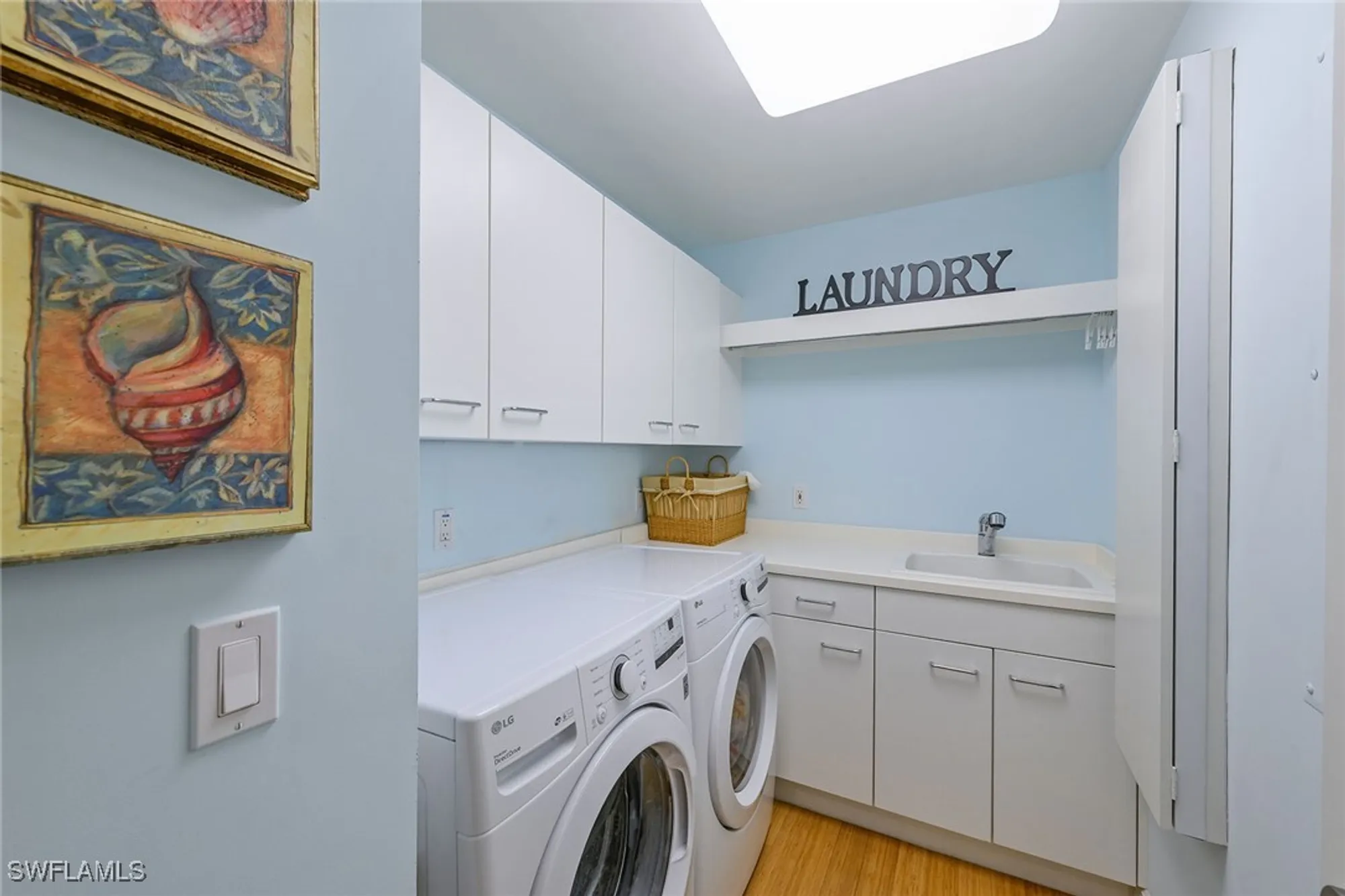 Property Slideshow image 22 of 28 | 8787 bay colony dr 1805, Naples, FL, 34108