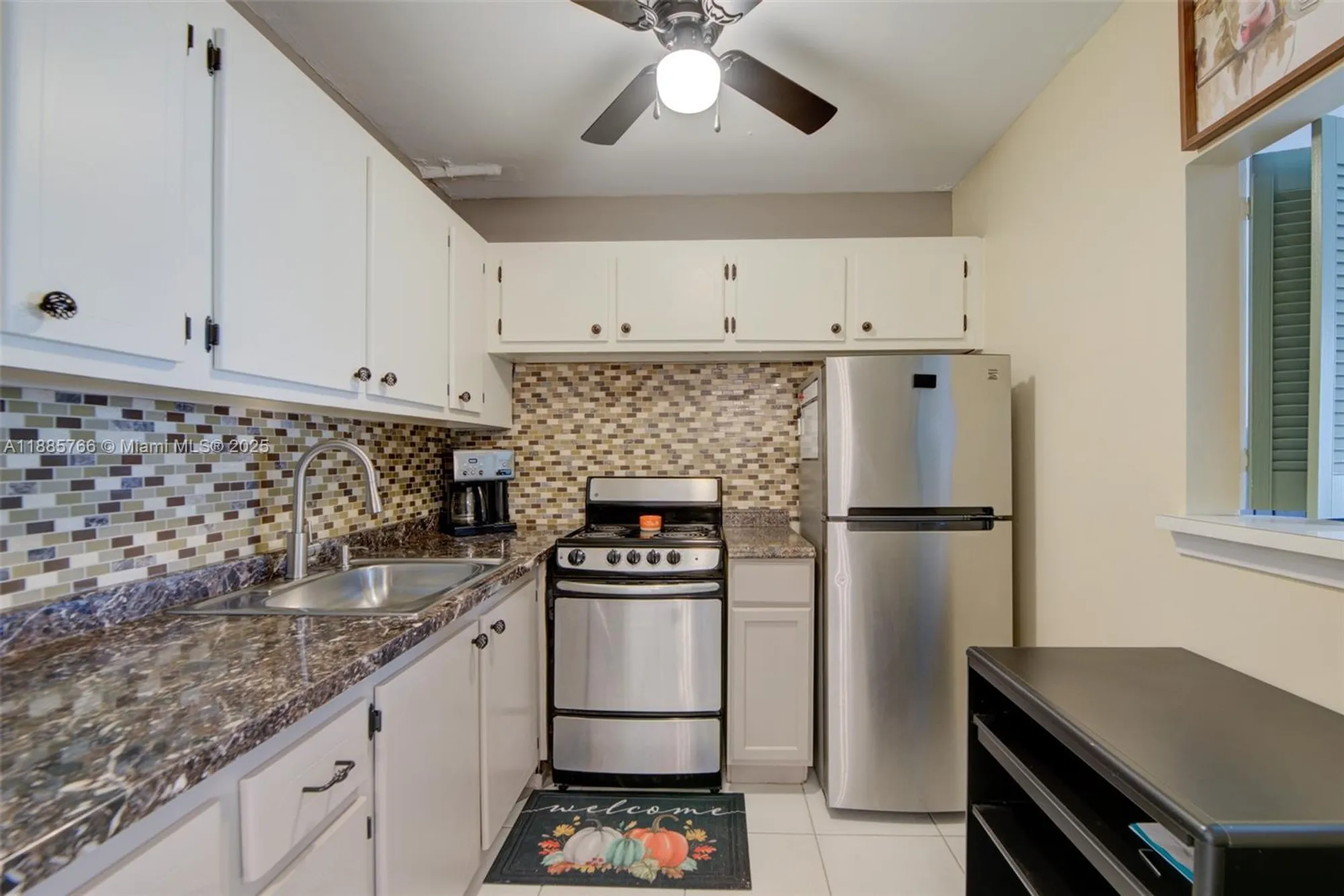 Property Slideshow image 11 of 47 | 2031 durham b # 2031, Deerfield Beach, FL, 33442