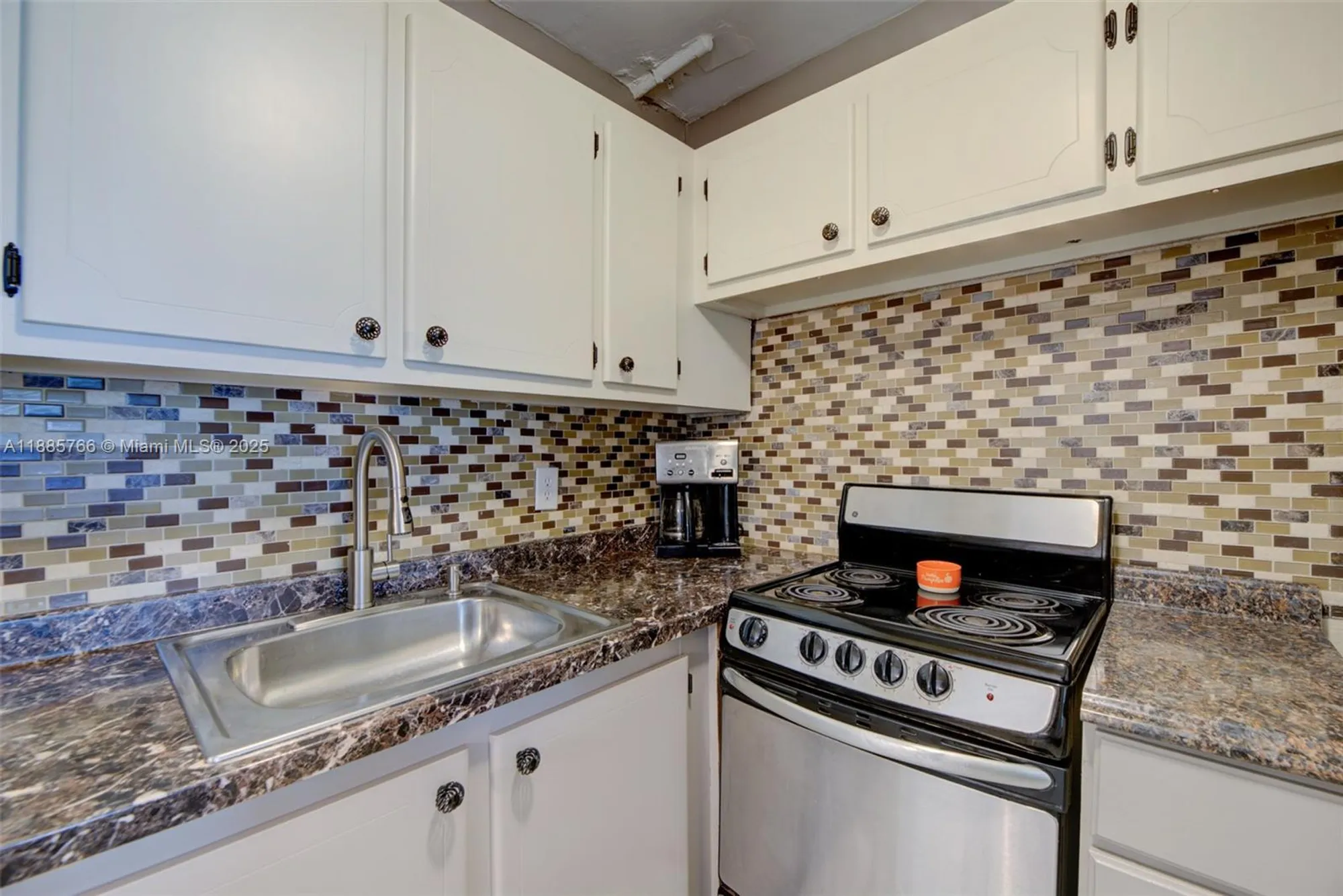 Property Slideshow image 12 of 47 | 2031 durham b # 2031, Deerfield Beach, FL, 33442