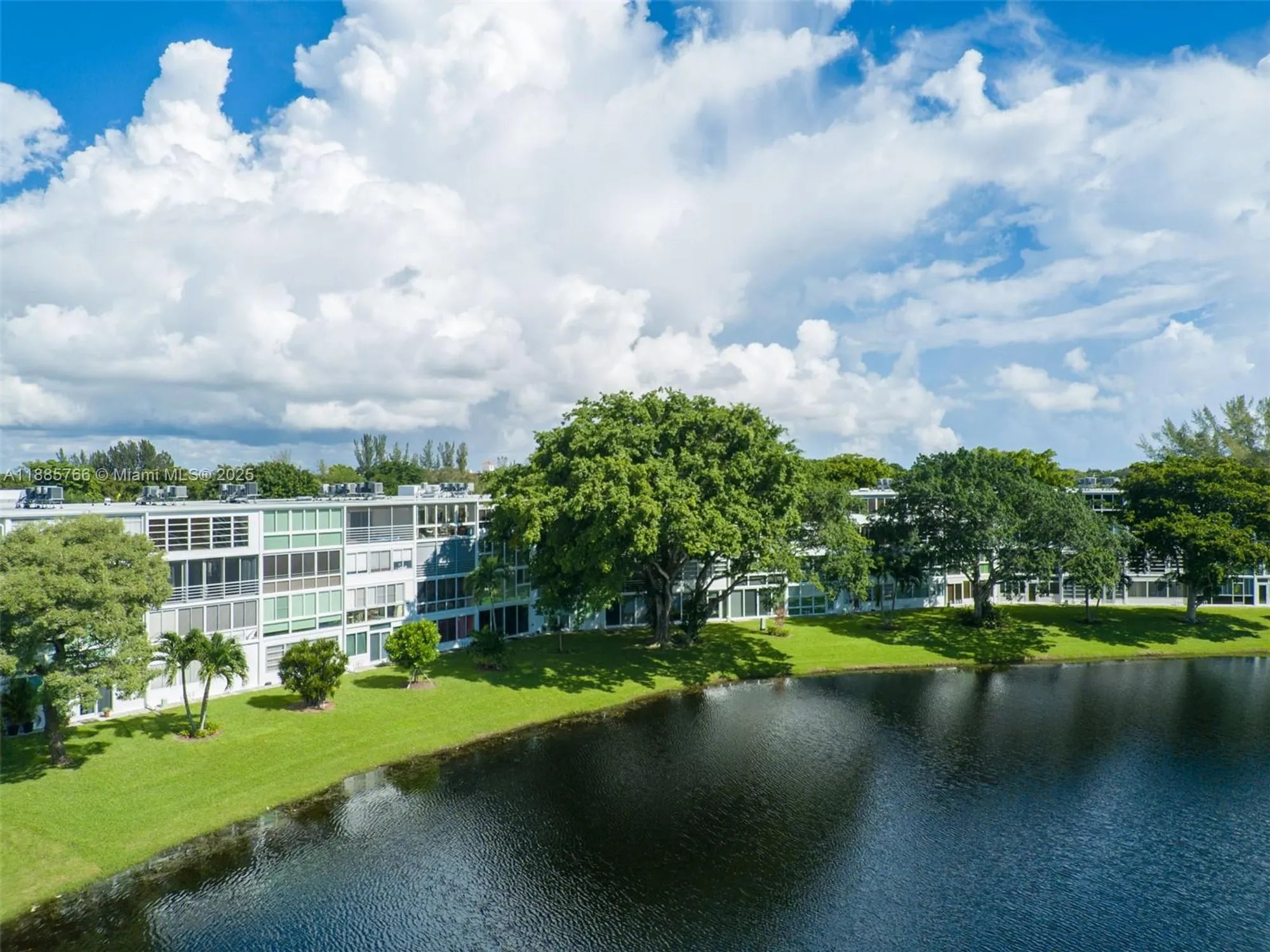 Property Slideshow image 25 of 47 | 2031 durham b # 2031, Deerfield Beach, FL, 33442