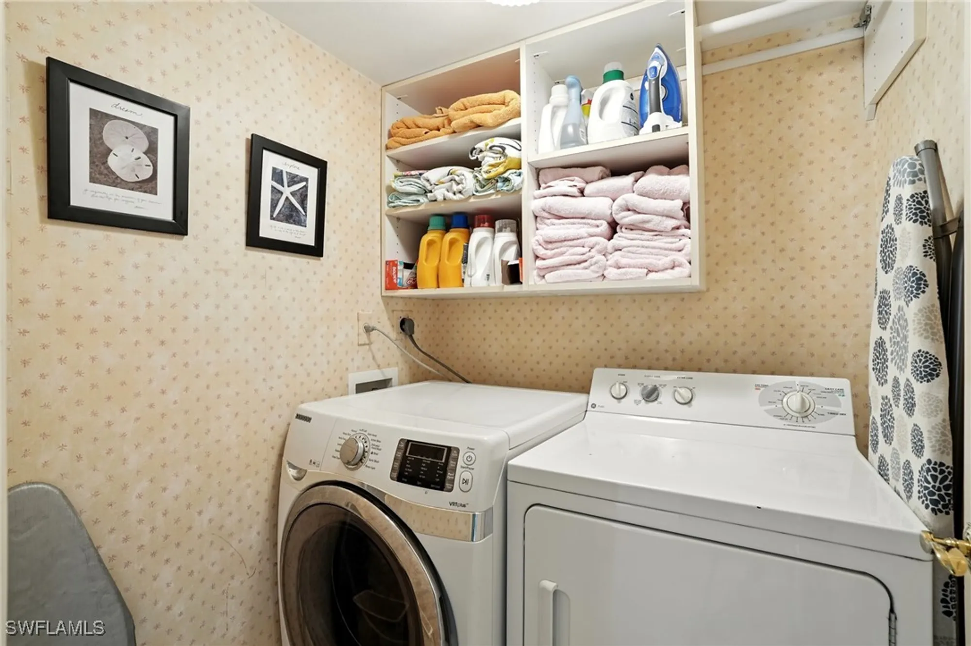 Property Slideshow image 17 of 37 | 2400 gulf shore blvd 804, Naples, FL, 34103