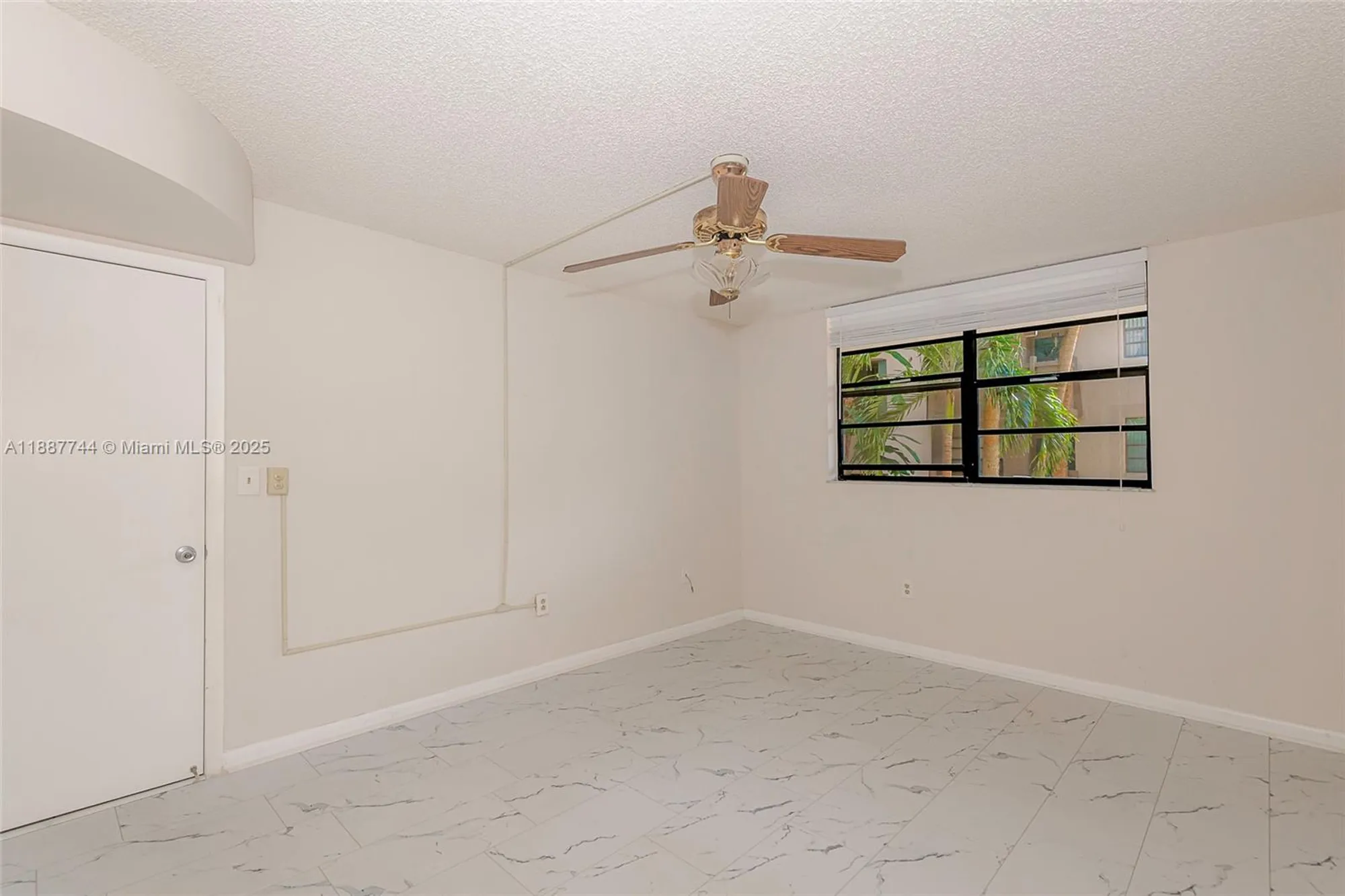 Property Slideshow image 16 of 45 | 1100 colony point cir apt 208, Pembroke Pines, FL, 33026