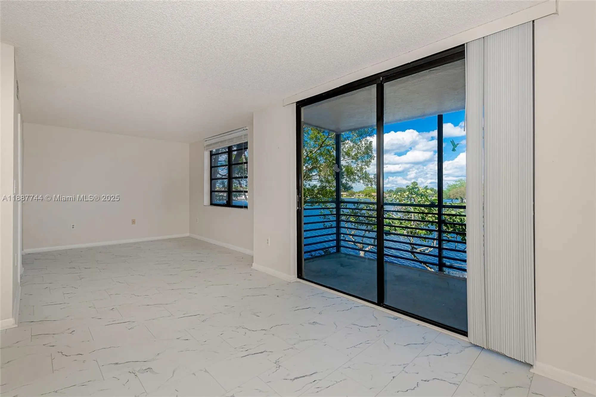 Property Slideshow image 22 of 45 | 1100 colony point cir apt 208, Pembroke Pines, FL, 33026
