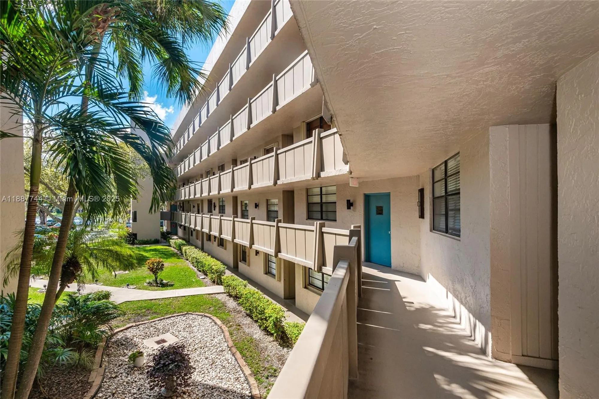 Property Slideshow image 23 of 45 | 1100 colony point cir apt 208, Pembroke Pines, FL, 33026
